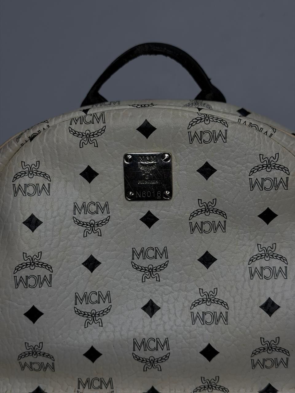 MCM MCM White Visetos Coated Canvas Stark Studs Backpack Size ONE SIZE - 2 Thumbnail