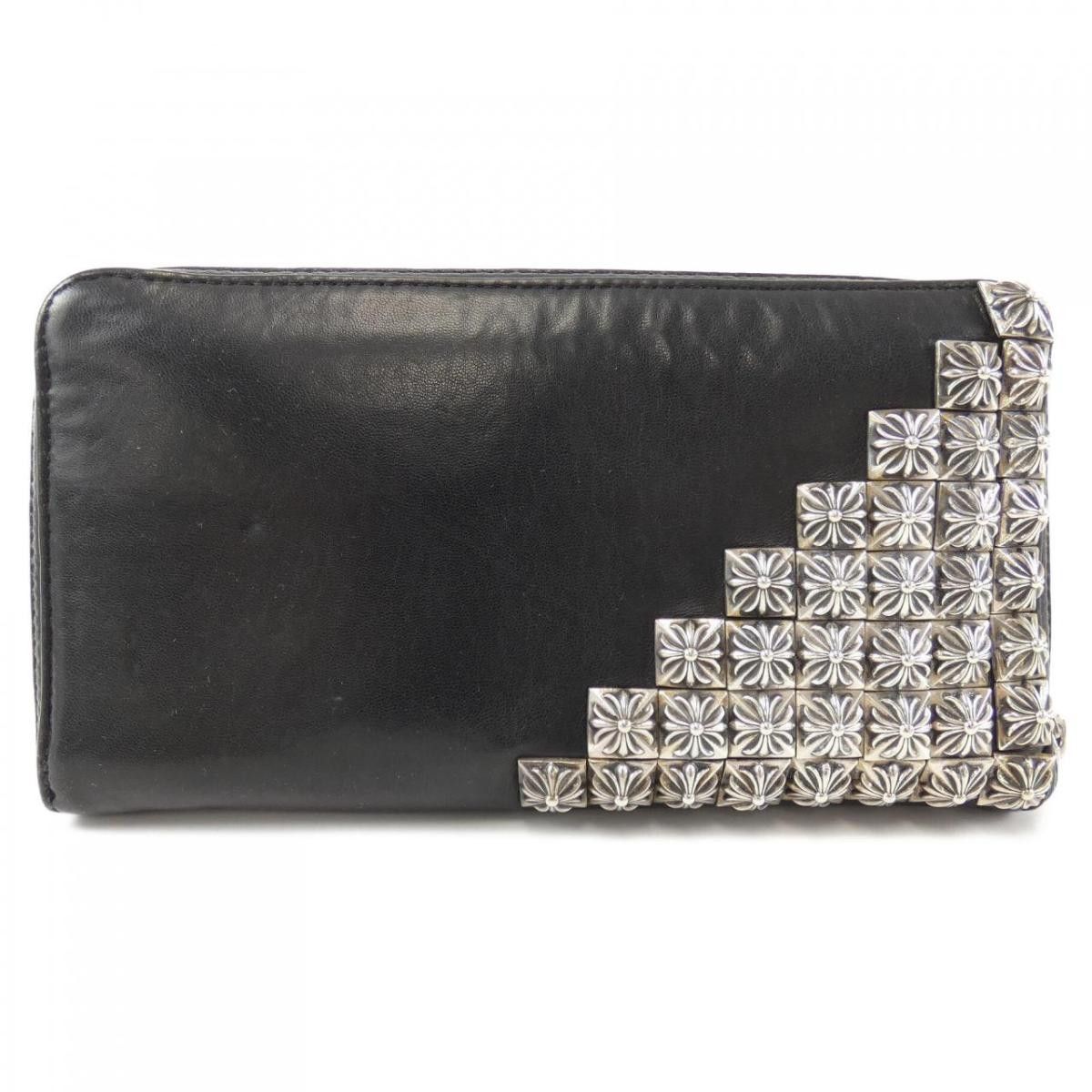 image of Chrome Hearts Pyramid Plus Clutch Wallet in Black, Men's