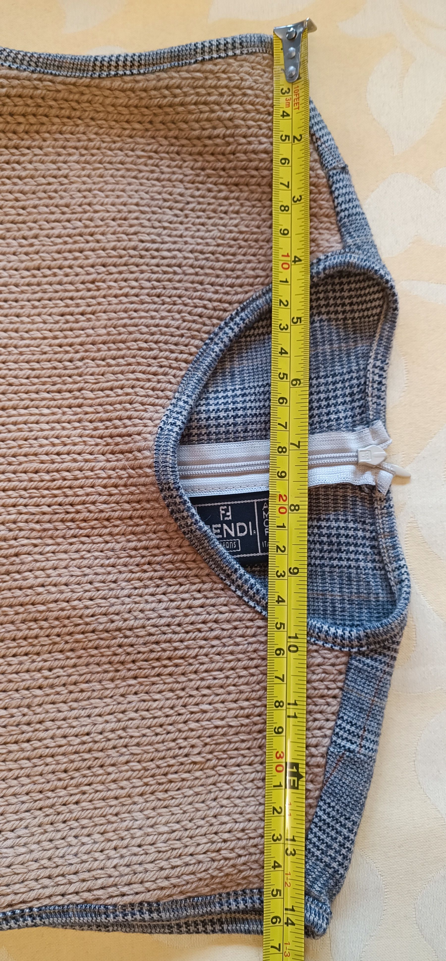 Fendi Top - Camel wool knit front / Prince of Wales check back. Size M / US 6-8 / IT 42-44 - 18 Thumbnail