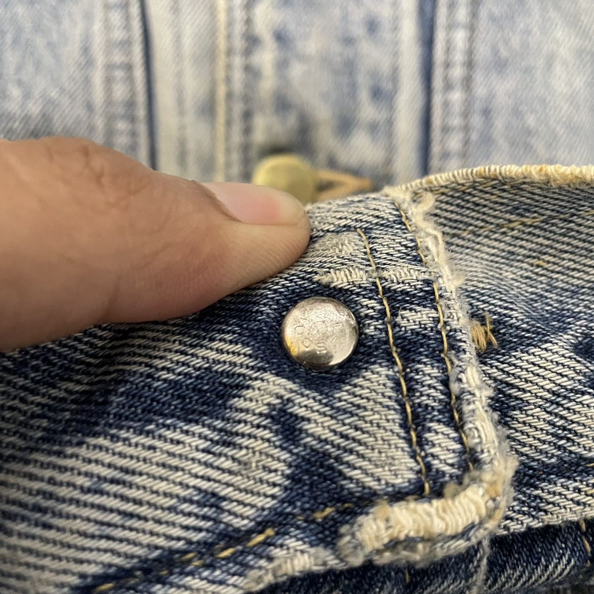 Vintage Vintage Distressed Denim Jacket Scovill Button Size US L / EU 52-54 / 3 - 12 Thumbnail