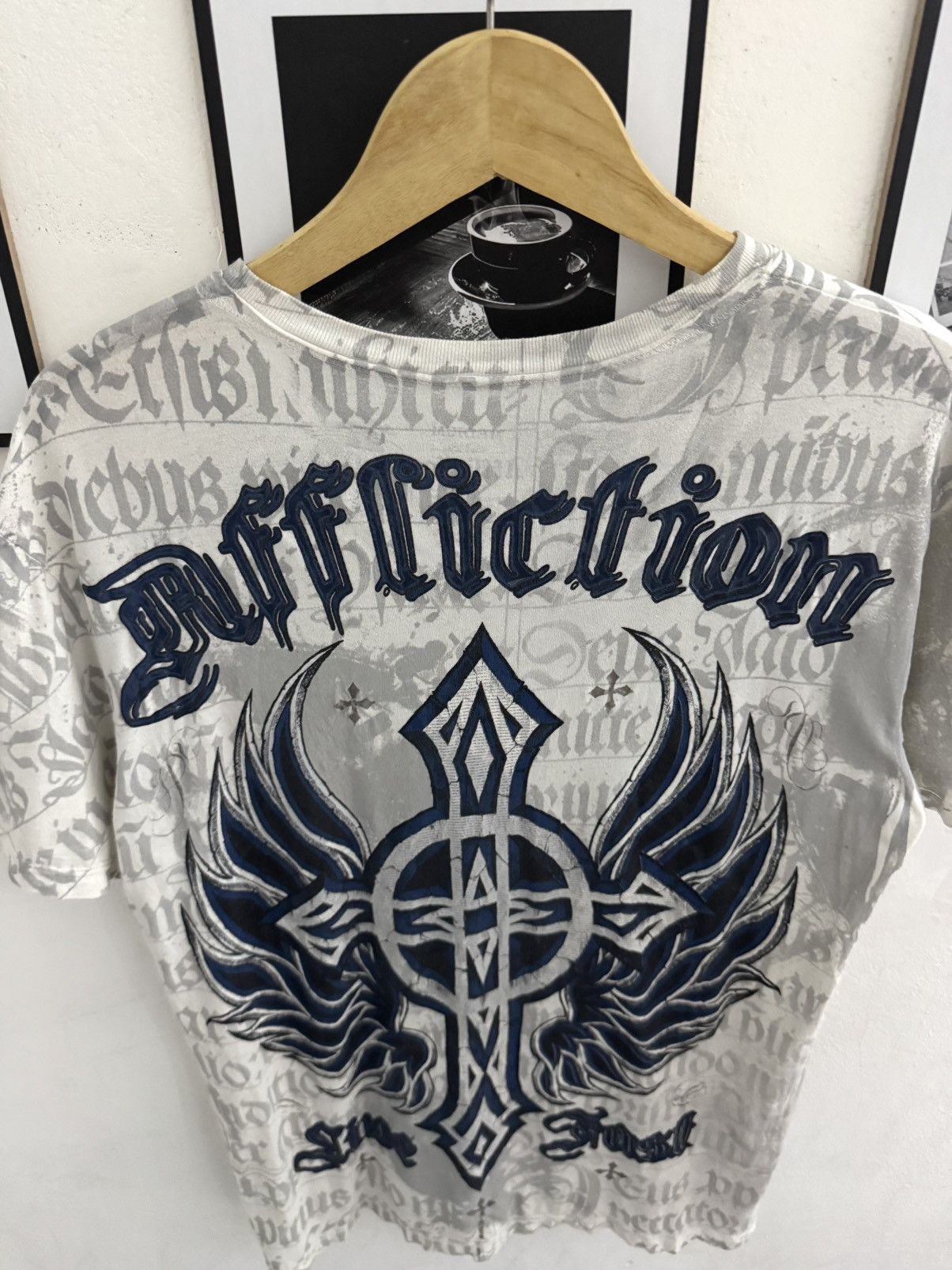 Affliction Y2k AFFLICTION WINGS & CROSSES POEM GRUNGE GOTHIC TSHIRT Size US M / EU 48-50 / 2 - 4 Thumbnail