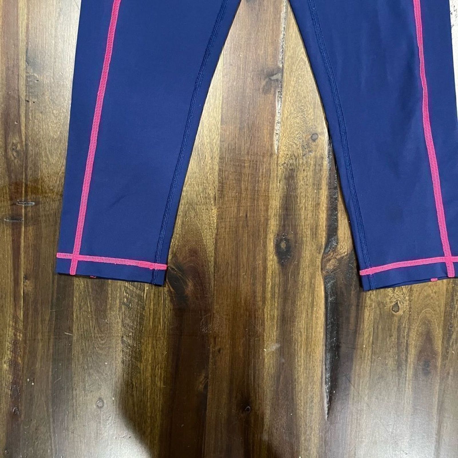 Vineyard Vines Vineyard Vines Performance Cropped Leggings Women's Size XS Size 24" / US 00 / IT 34 - 2 Thumbnail