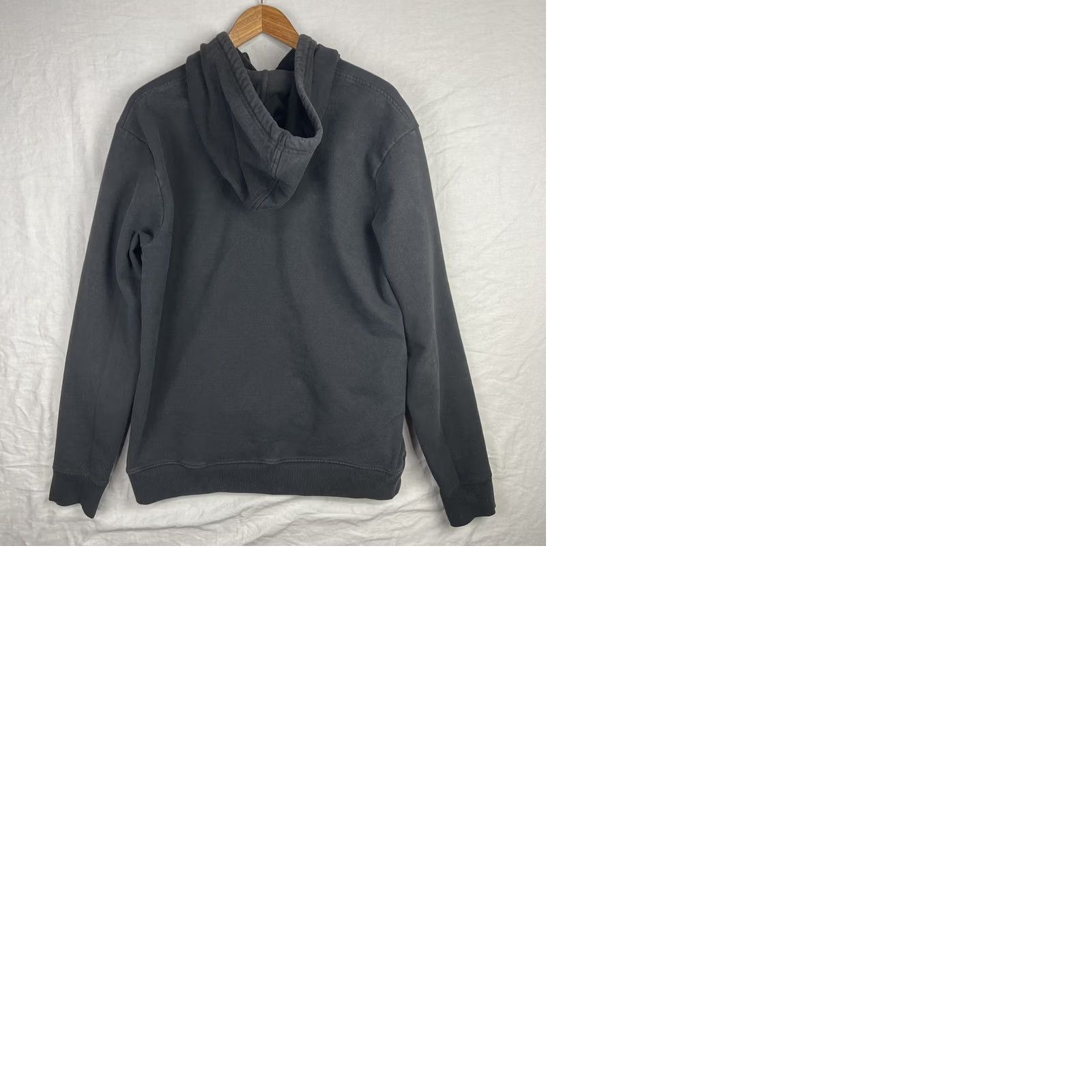 Patagonia Patagonia Hoodie Mens Large Black Uprisal Hoody P-6 Logo Pullover Sweatshirt Regular Fit Graphic Print Sweatshirt Pullover Hooded Fleece Size US L / EU 52-54 / 3 - 9 Thumbnail