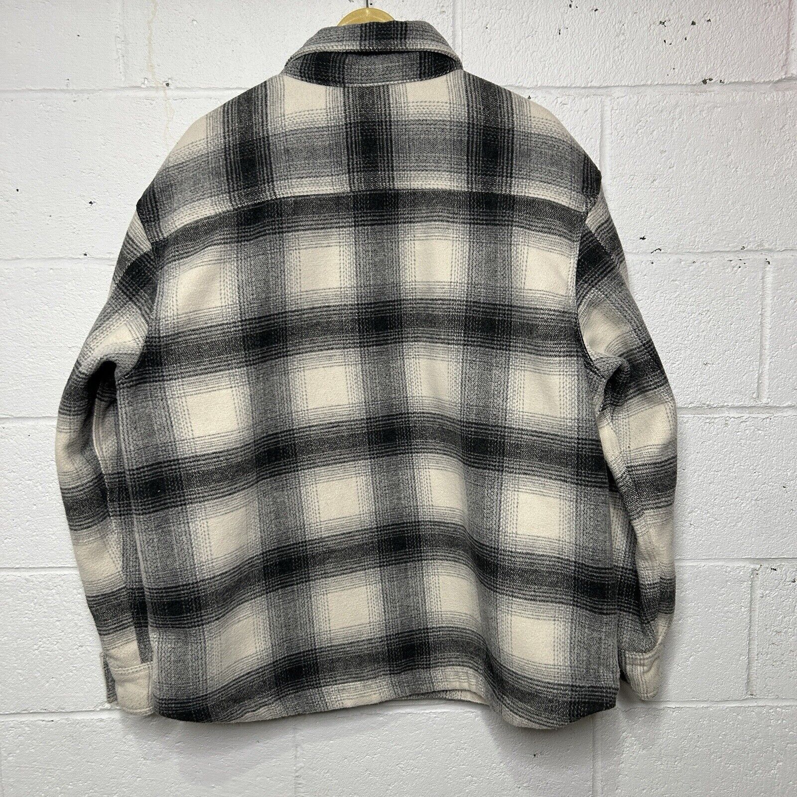 American Eagle Outfitters American Eagle “Black White” Plaid Button-Up Flannel Shacket Size US XL / EU 56 / 4 - 2 Thumbnail