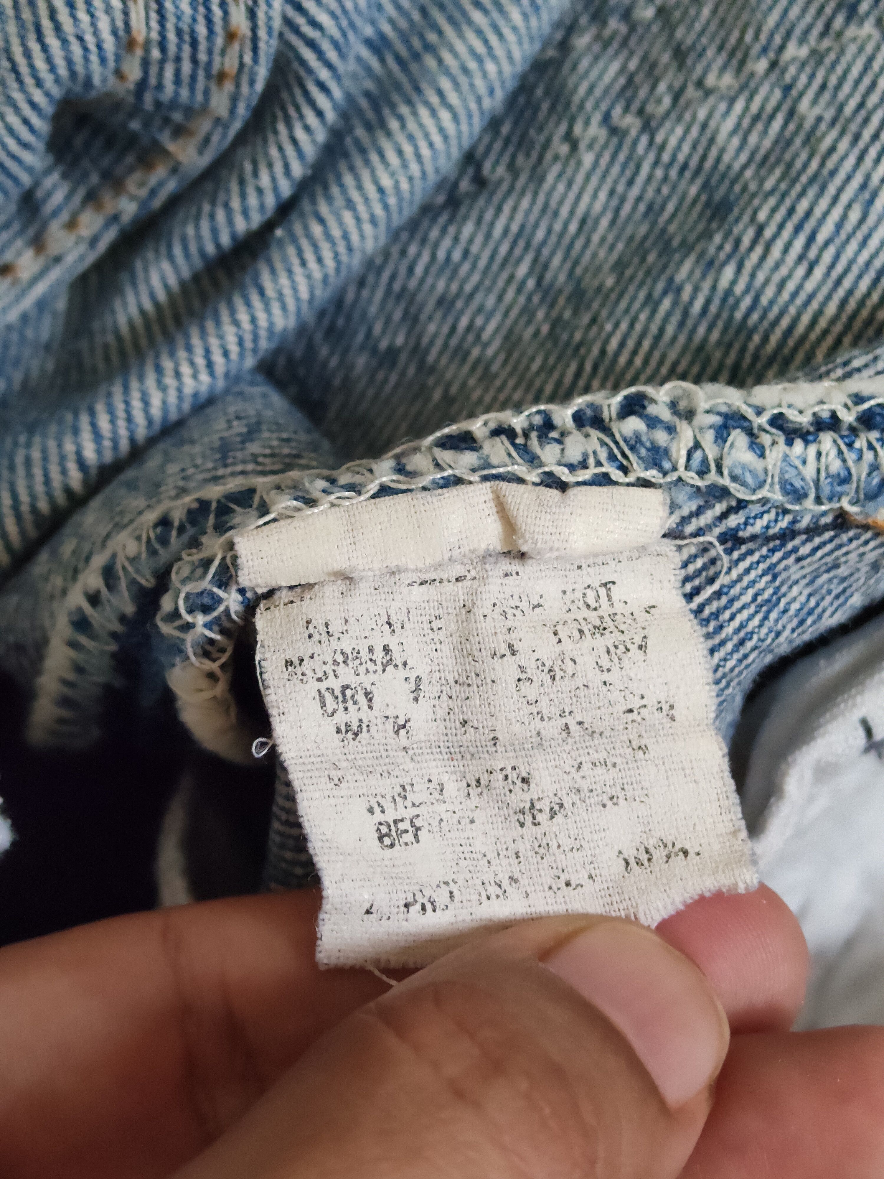 Levi's 80' vintage 501 Levi's Blue Distressed Ripped Jeans #S2743 Size US 33 - 15 Thumbnail