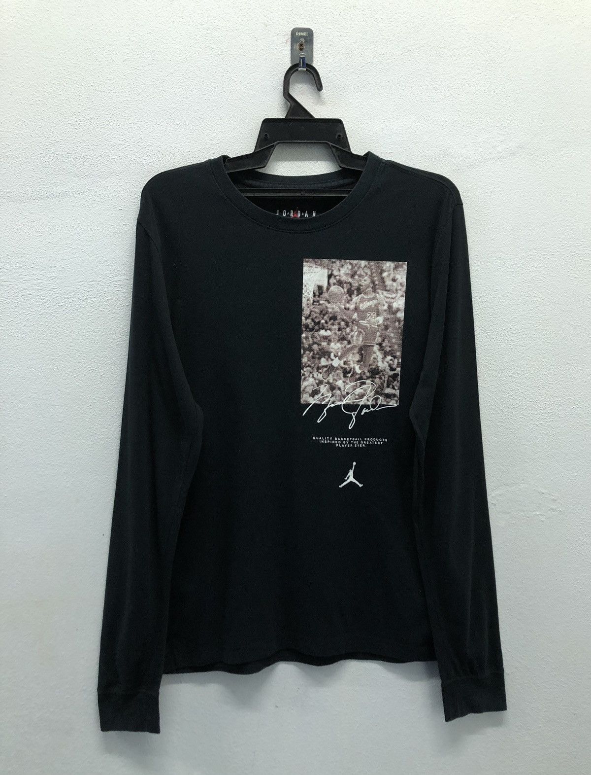 Vintage Vintage Air Jordan Dri-Fit Long Sleeve T-Shirt Size US XL / EU 56 / 4 - 1 Thumbnail