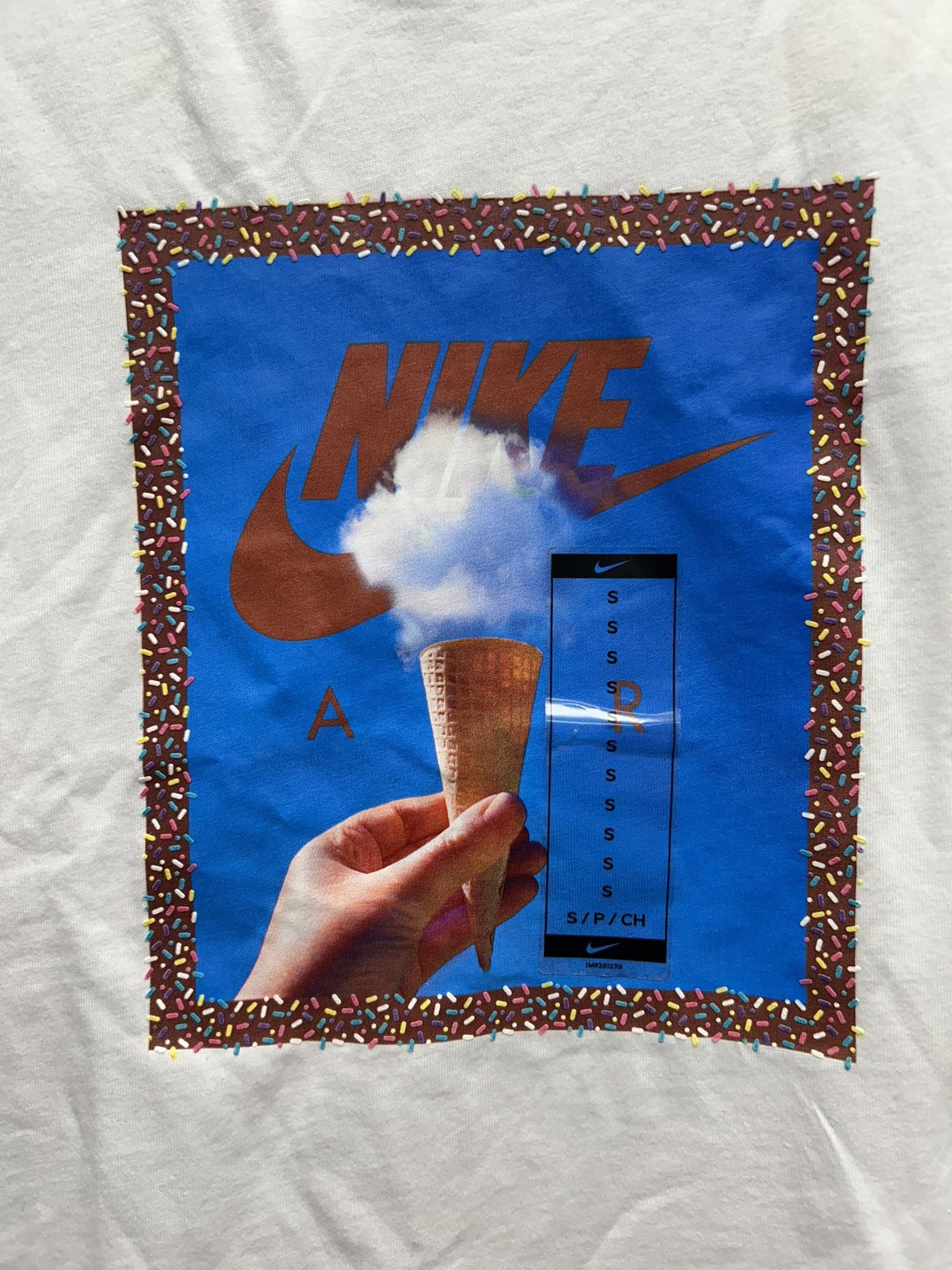 Nike Nike "Ice Cream" Graphic Tee Size US S / EU 44-46 / 1 - 2 Thumbnail