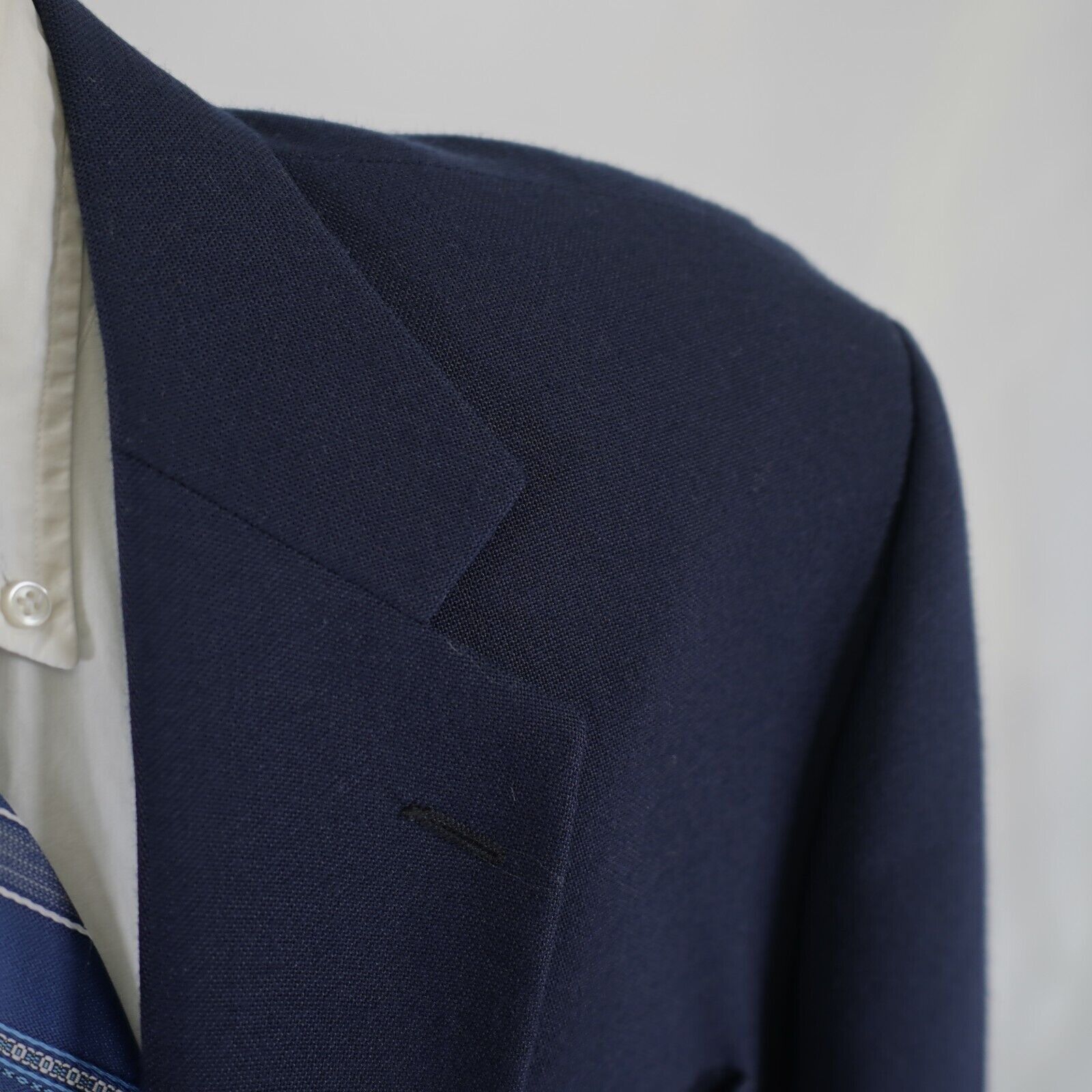 Stafford Stafford Worsted Wool Blend Blue 2 Gold Button 44L / Slim 46 Size 44L - 3 Thumbnail
