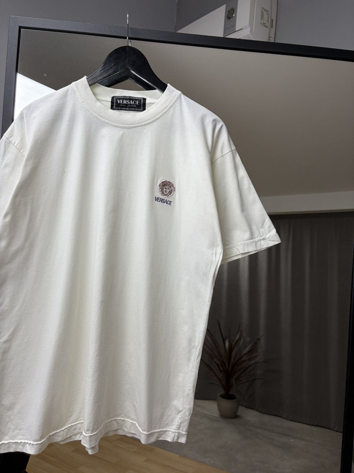 Versace Versace Medusa Logo T-Shirt White Minimal Luxury Vintage Tee Size US M / EU 48-50 / 2 - 4 Thumbnail