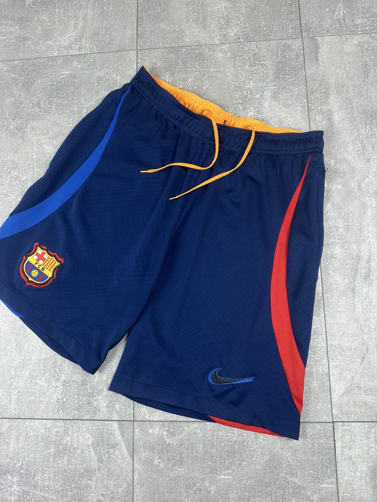 Nike Nike Barcelona FC 2022/23 Soccer Football Short Size US 30 / EU 46 - 2 Thumbnail