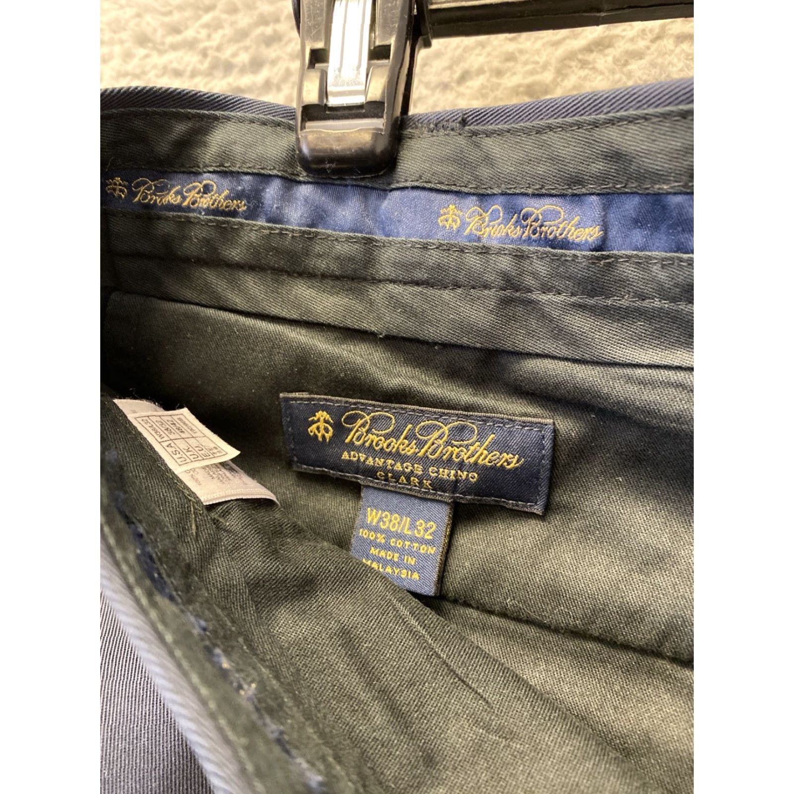 Brooks Brothers Brooks Brothers Advantage Chino Pants Dark Navy 38x32 Dress Pants /0655 Size US 38 / EU 54 - 7 Thumbnail