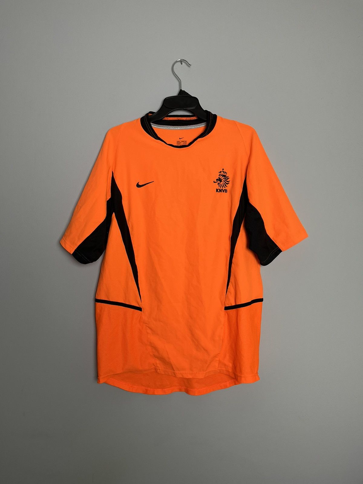 umbro vapa tech Vintage ENGLAND White UMBRO Vapa Tech Soccer Team Jersey - Adult Size  Medium M main image 0