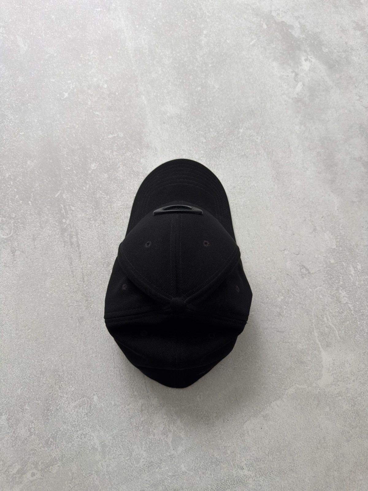 Oakley Vintage Oakley Carbon Plain Logo Flex Outdoor Cap Hat Size ONE SIZE - 8 Thumbnail