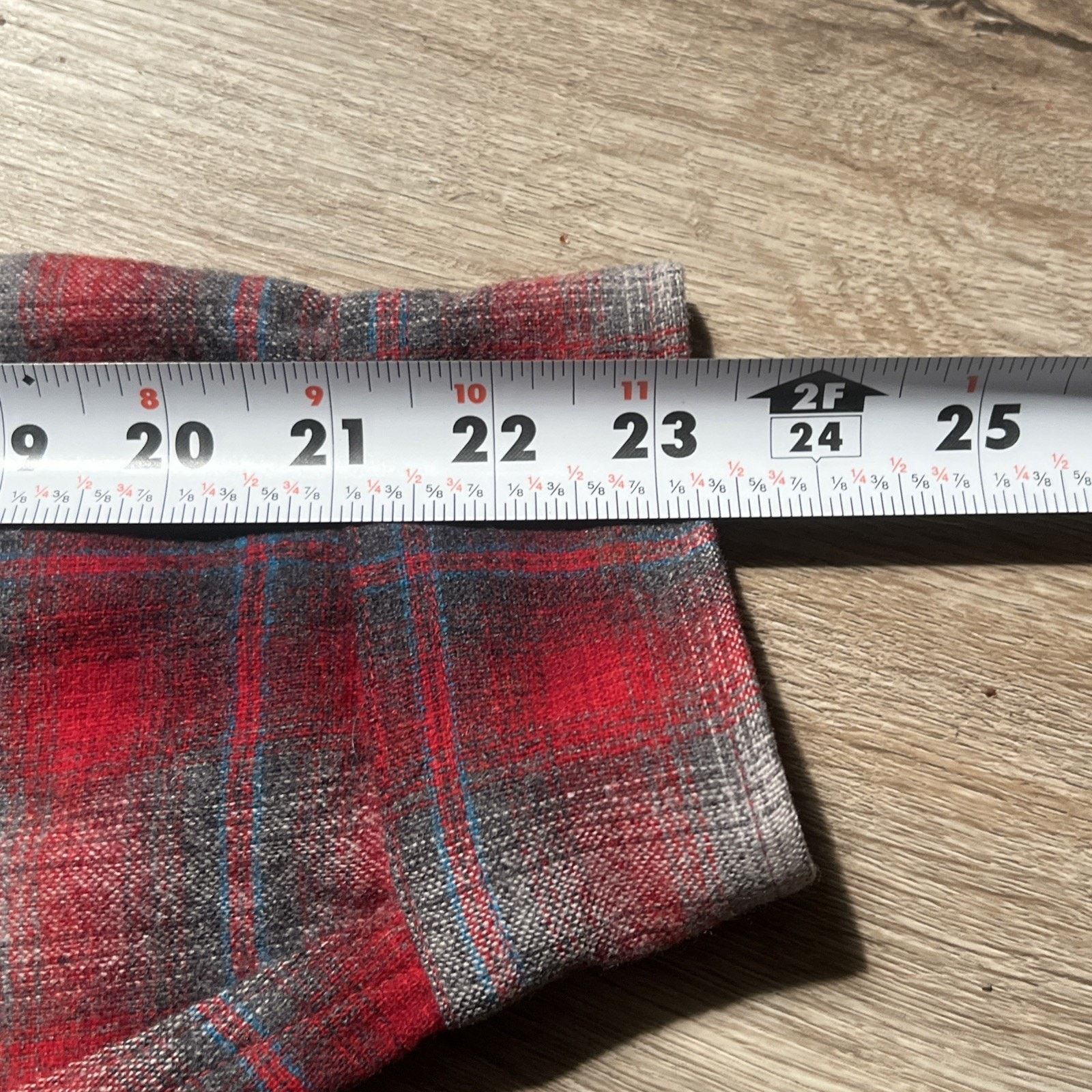 Pendleton Vintage 60s 70s Pendleton Board Shirt Red Shadow Plaid Wool Size US L / EU 52-54 / 3 - 21 Thumbnail