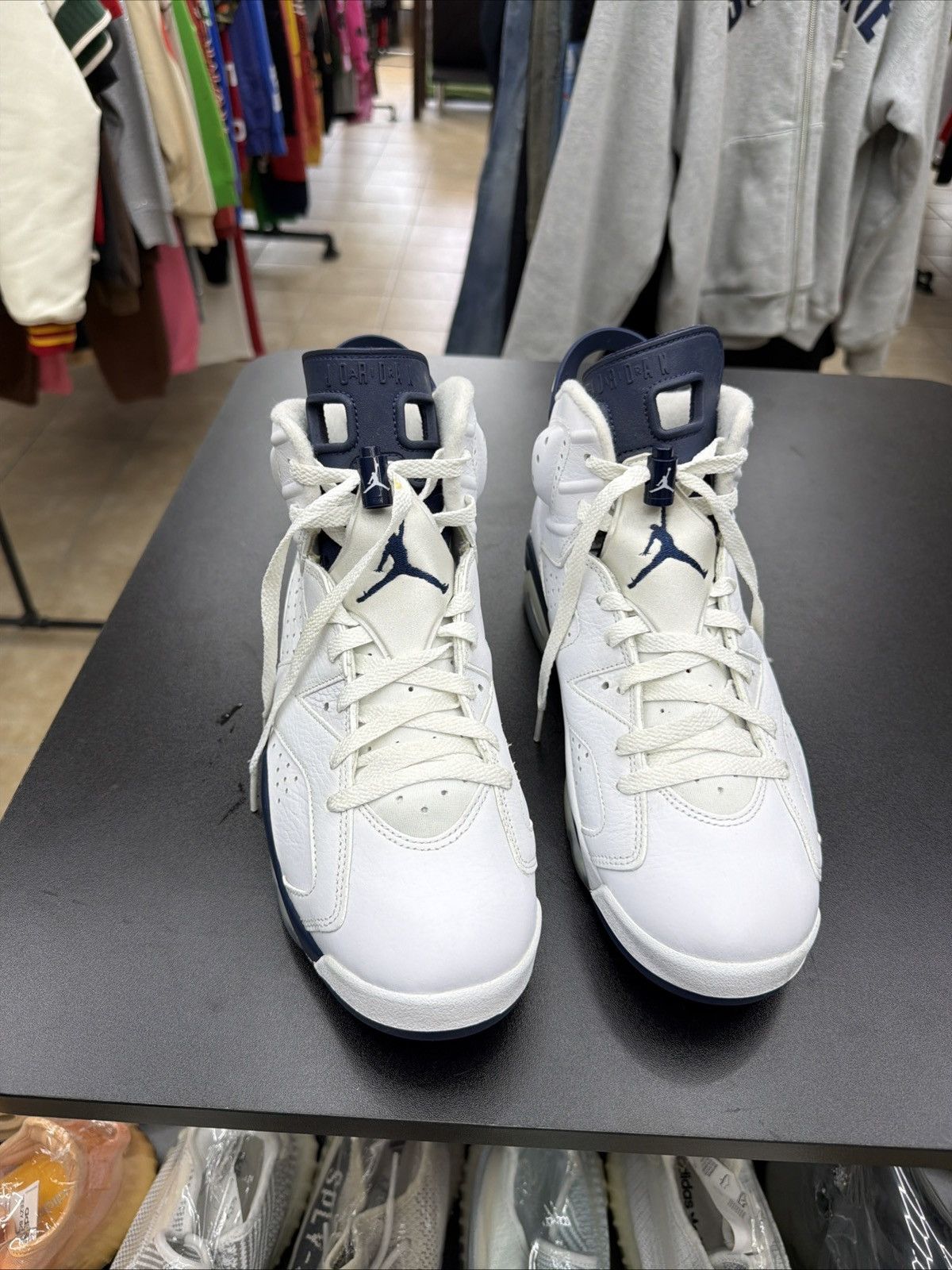 Jordan Brand Air Jordan 6 Retro White/Midnight Navy Men's Size 10 Size US 10 / EU 43 - 6 Thumbnail