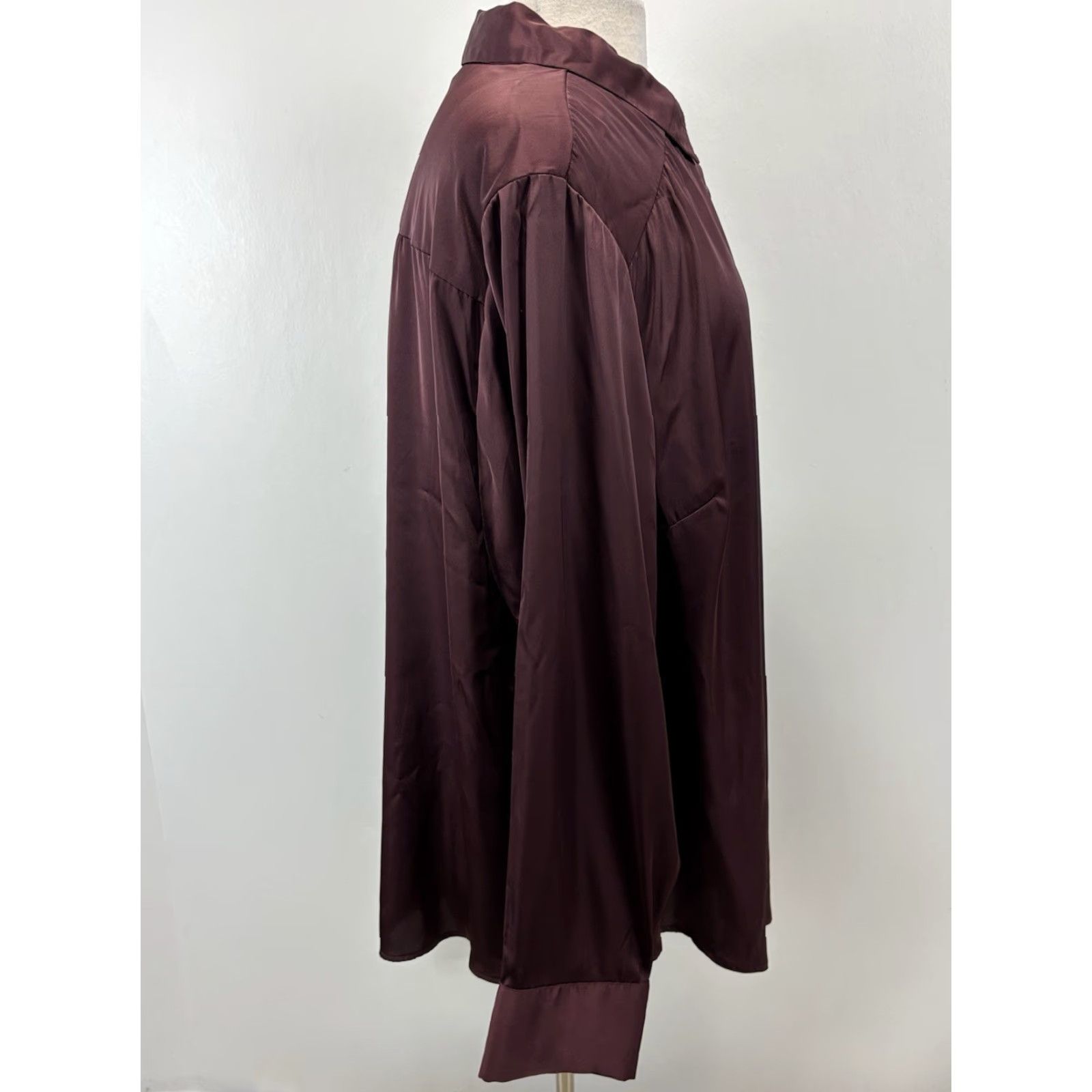 Torrid Torrid Blouse 3 3X Burgundy Satin Dressy Long Slv Elegant Formal Career Women Button Collared Size XXL / US 16-18 / IT 52-54 - 4 Thumbnail