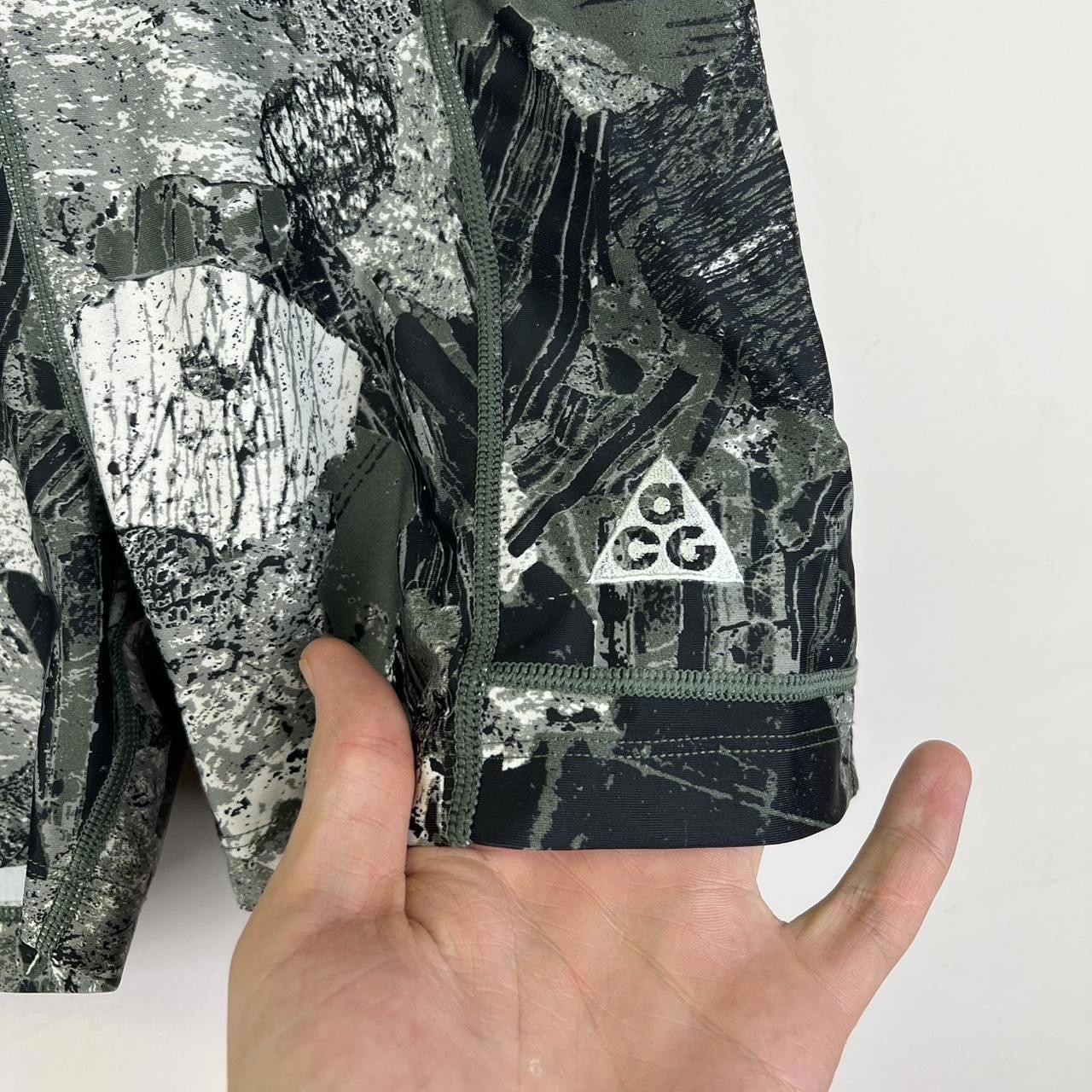Nike Nike ACG Womens Trail Shorts - Camo Print - Size M Size 28" / US 6 / IT 42 - 4 Thumbnail