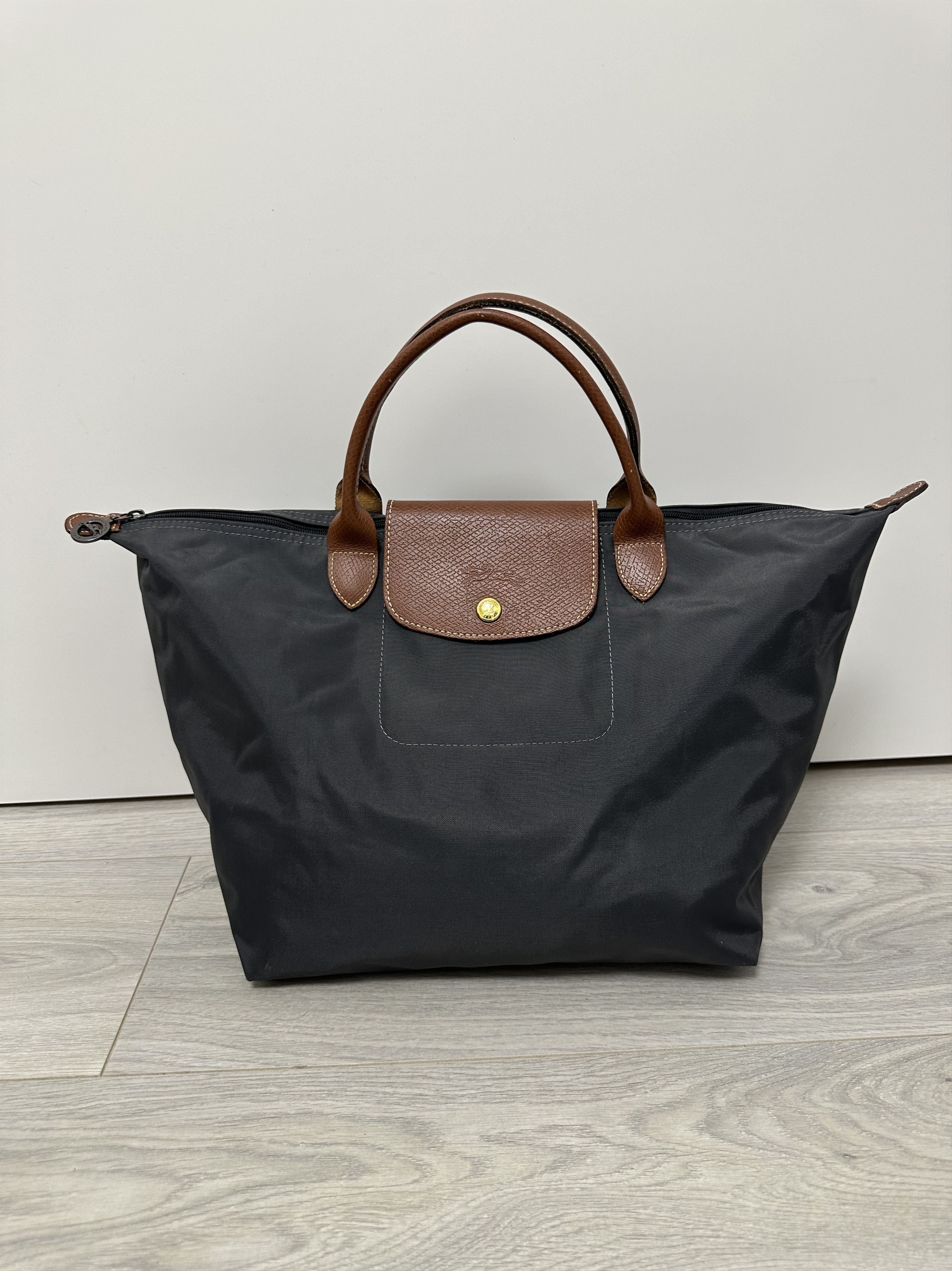 Longchamp Longchamp Le Pilage Gray Tote Bag Medium Size ONE SIZE - 1 Thumbnail