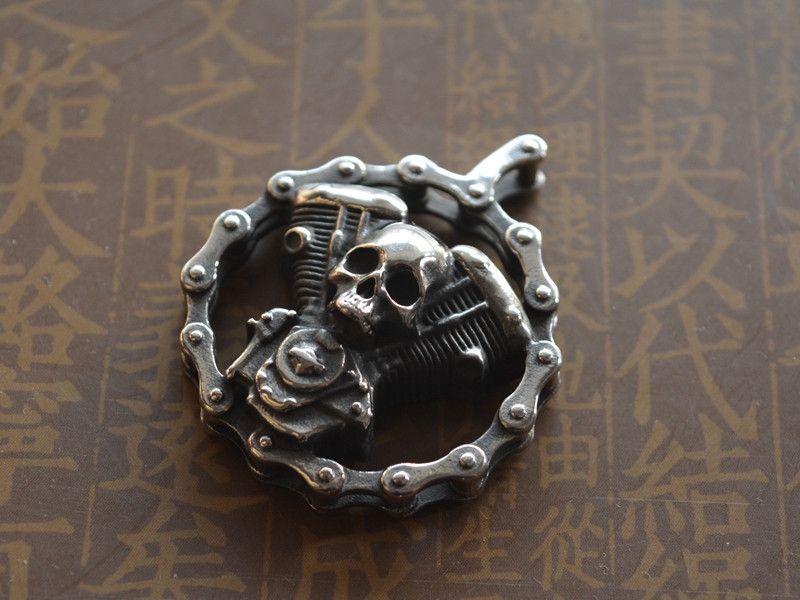 Other Skull Modern STEAL! Y2K Chains Necklace Chain Size ONE SIZE - 3 Thumbnail
