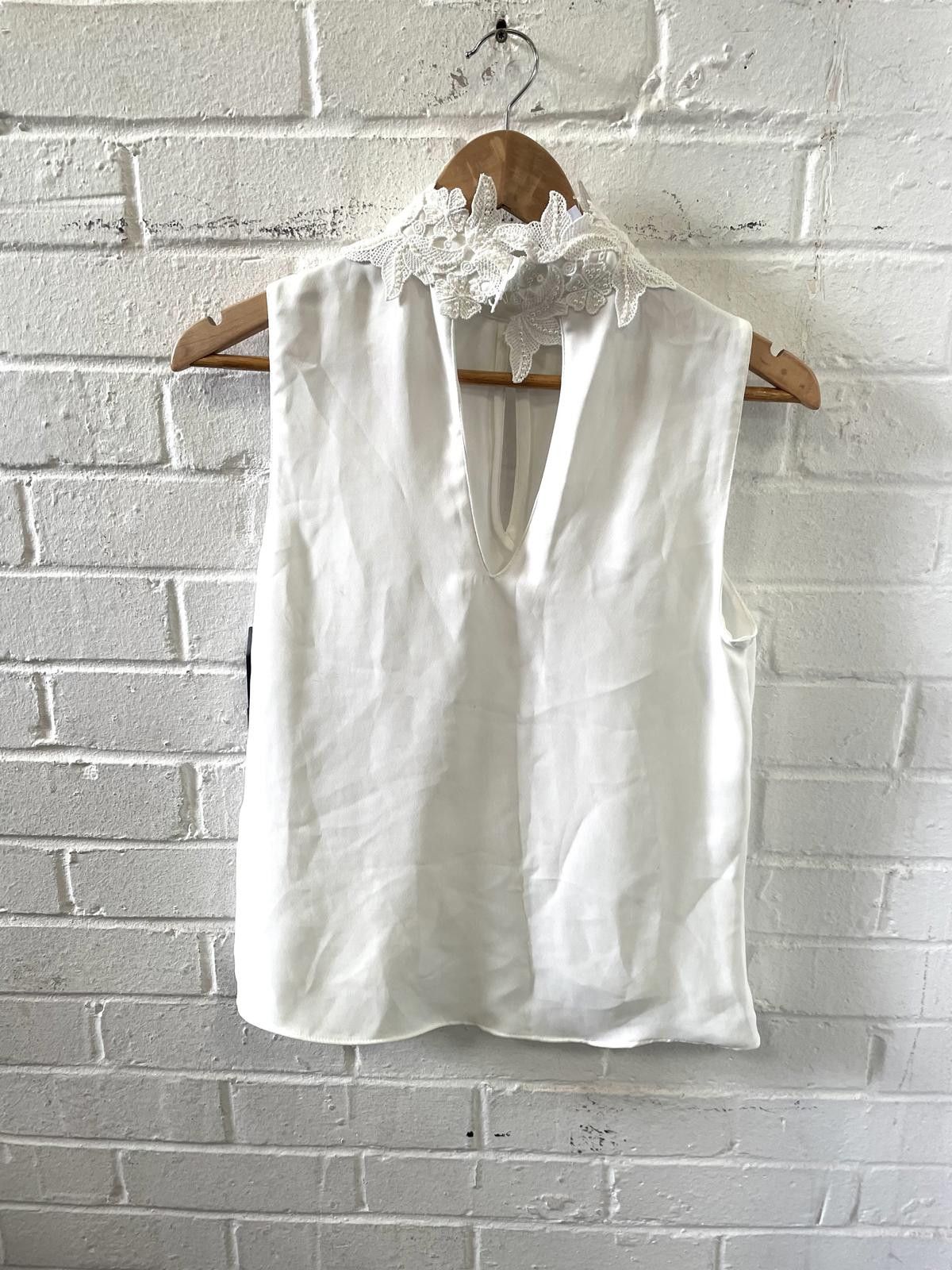 Zara Zara Basic Collection White Sleeveless Top with Lace Collar Size S / US 4 / IT 40 - 3 Thumbnail