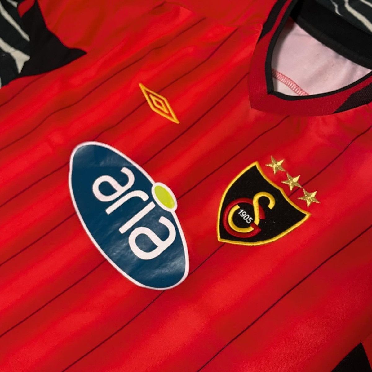 Umbro × Vintage Galatasaray Umbro Vintage 2003 2004 Away jersey Size US L / EU 52-54 / 3 - 4 Thumbnail
