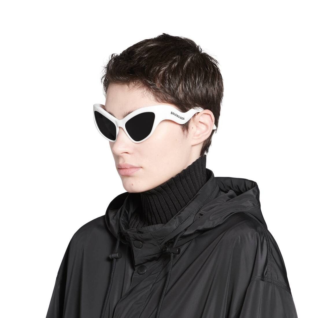 Balenciaga o1bcso1str0625 Size: OS / Hamptons Cat Sunglasses in White Size ONE SIZE - 6 Thumbnail