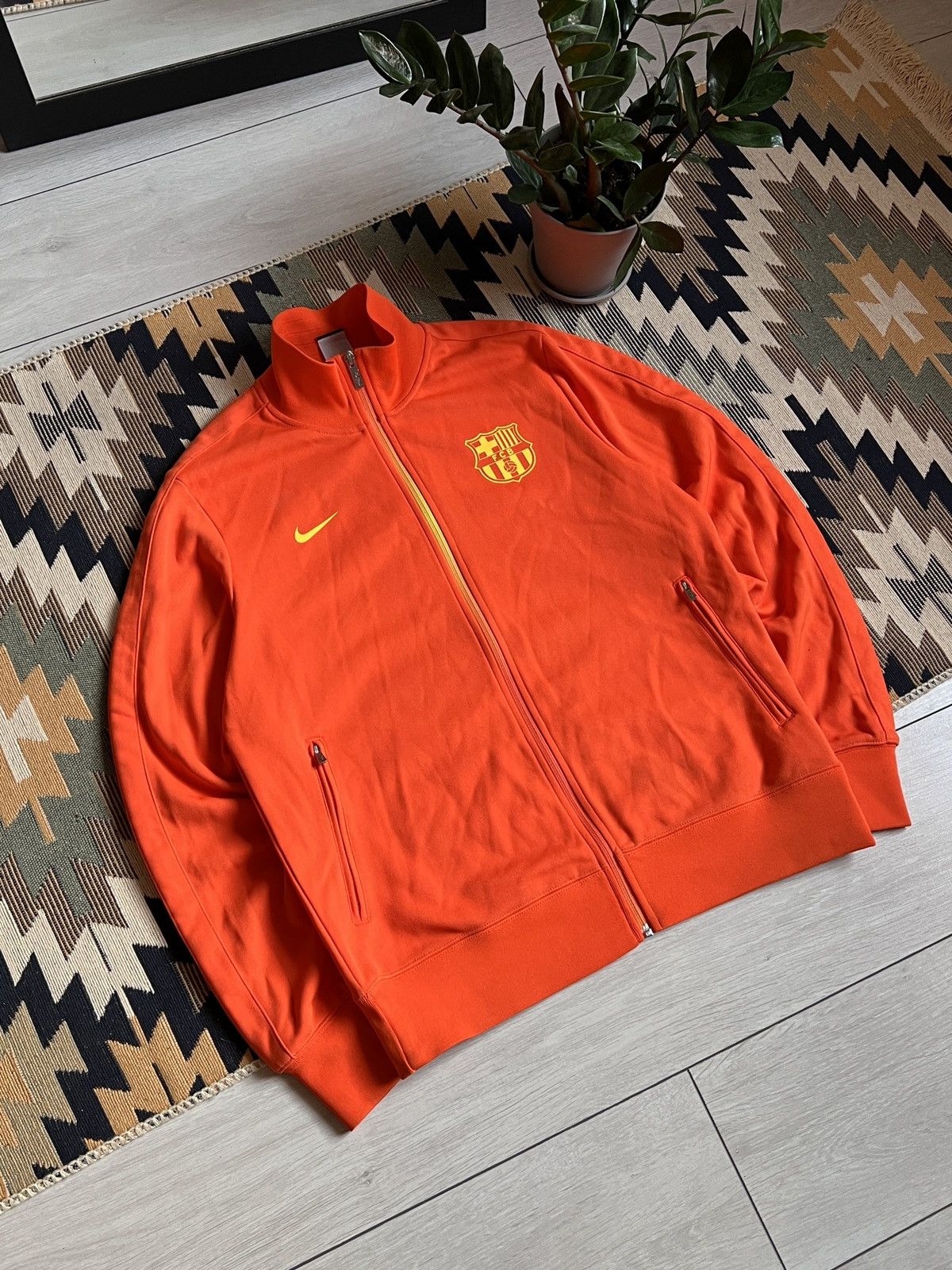 Vintage Vintage Nike Barcelona Track Top Blockcore Jacket Size US L / EU 52-54 / 3 - 3 Thumbnail