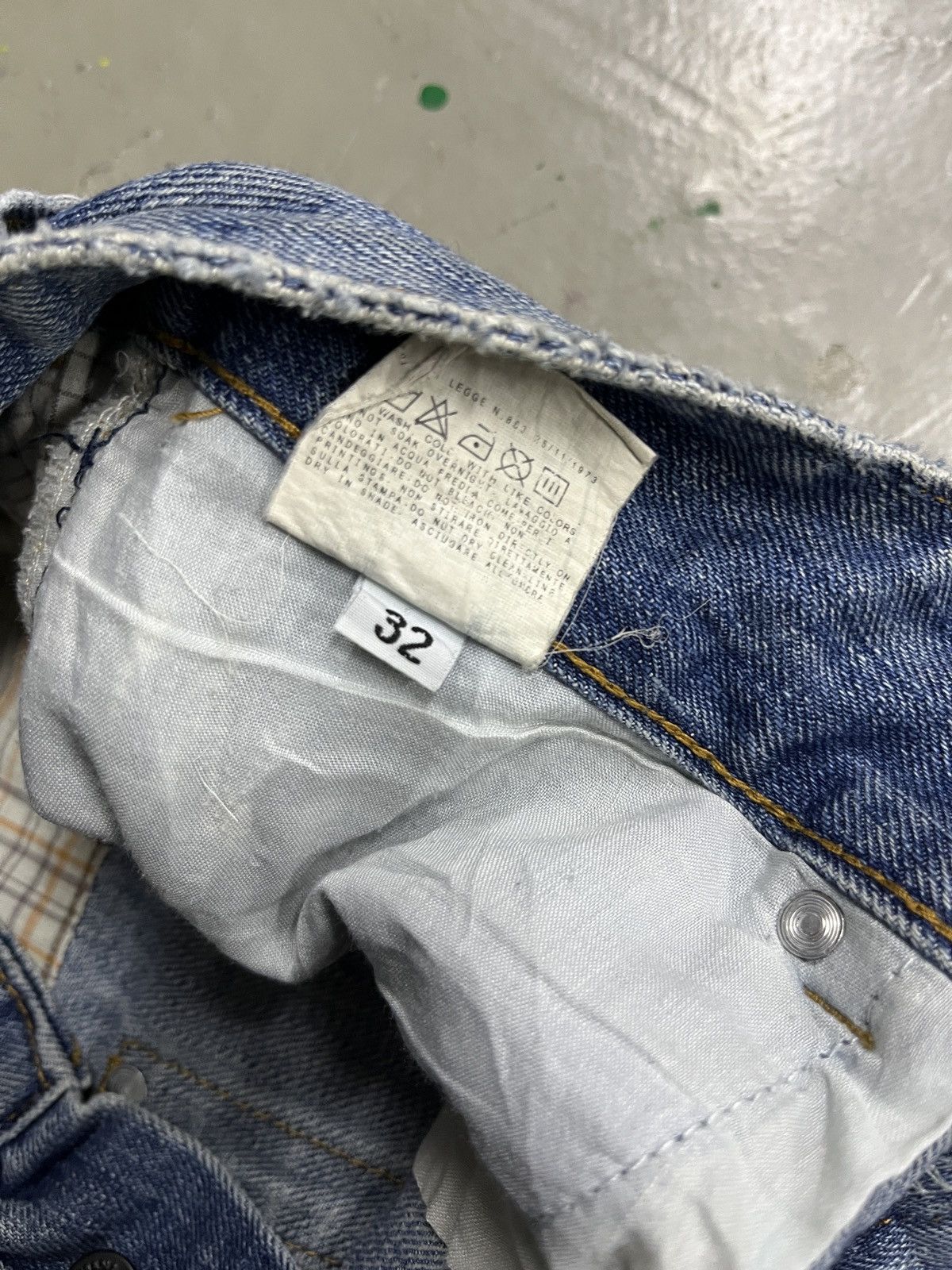 Dolce & Gabbana Vintage Dolce Gabbana Distressed DG Logo Denim Jeans Baggy Size US 32 / EU 48 - 19 Thumbnail
