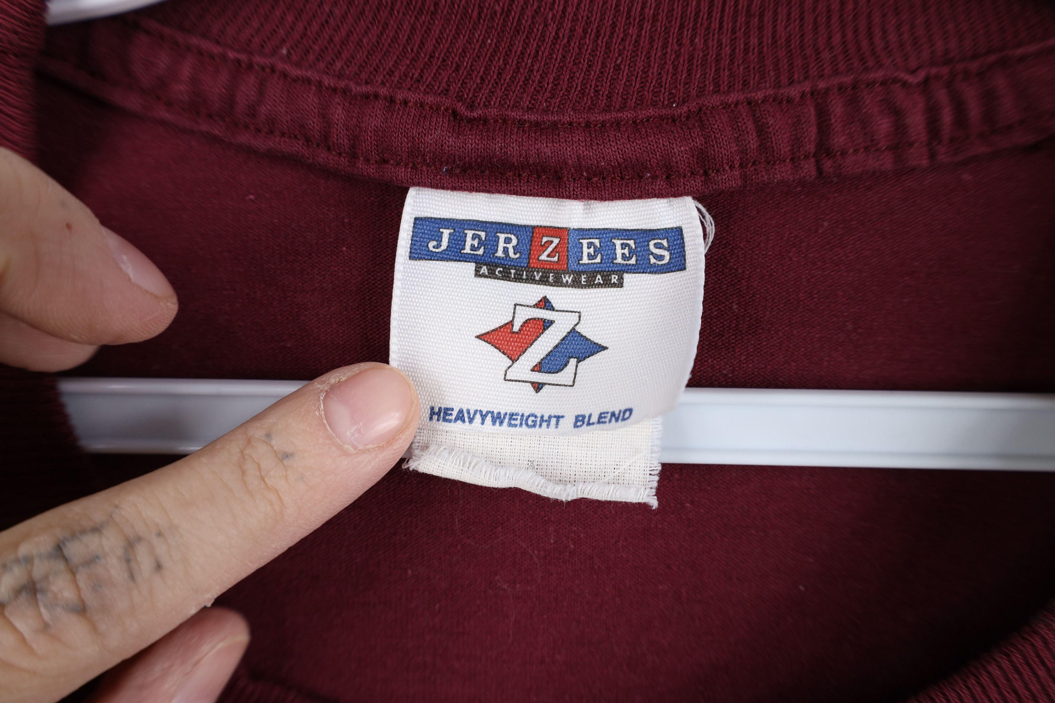 Vintage Vintage 90s Streetwear Heavyweight Faded T-Shirt Burgundy Size US XL / EU 56 / 4 - 4 Thumbnail