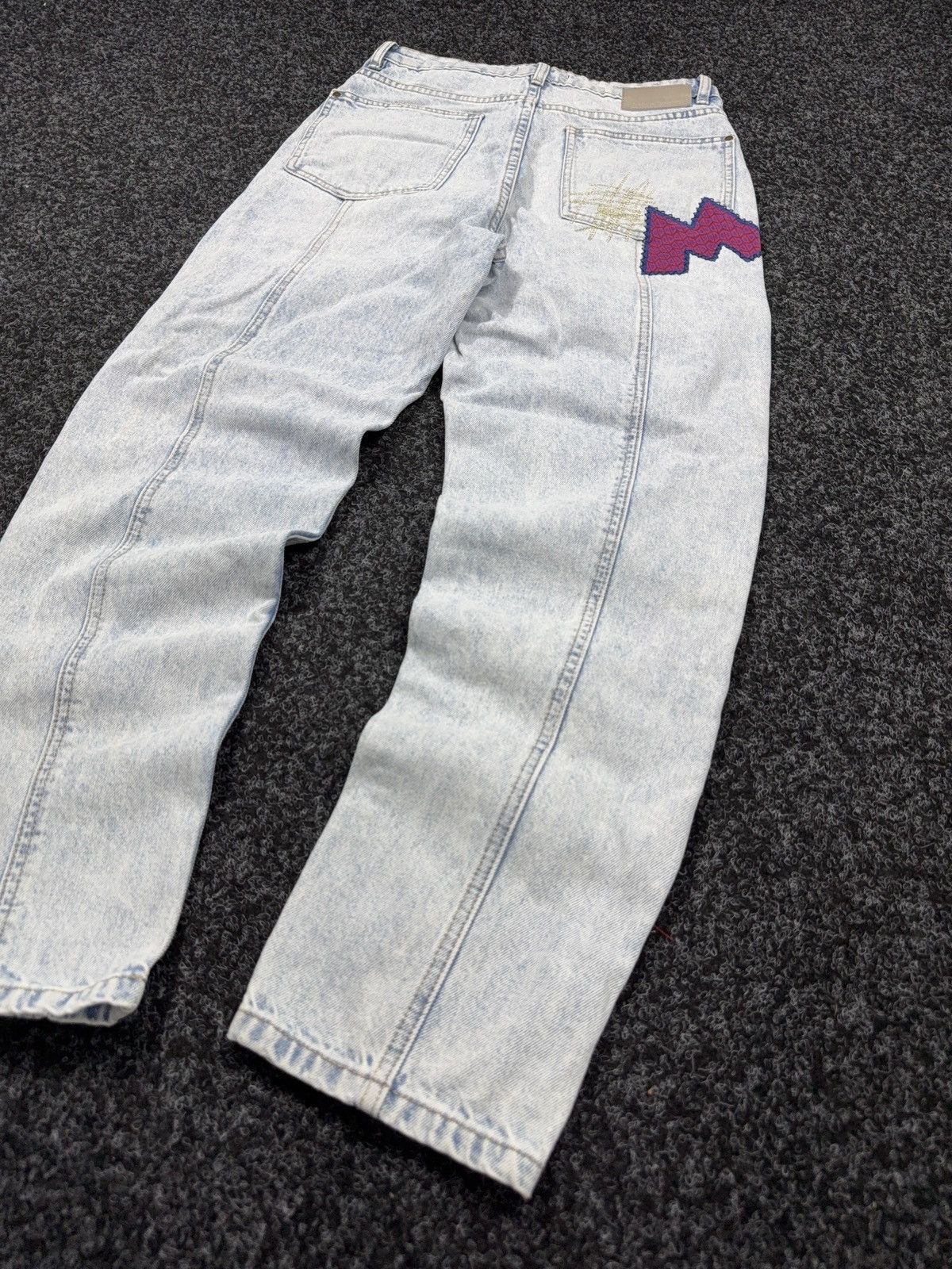 Desigual 00s Y2K Desigual Disney Mickey Patchwork Distressed Jeans Size 28" / US 6 / IT 42 - 13 Thumbnail