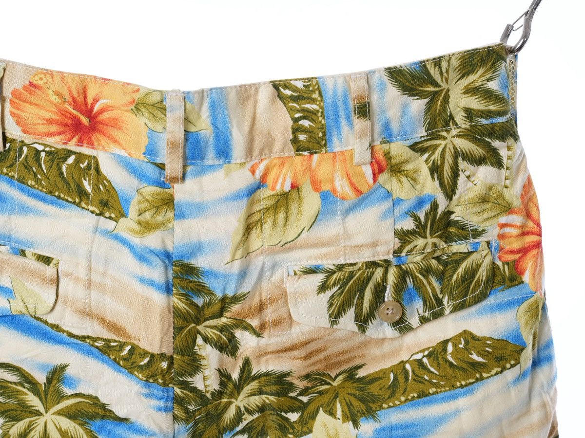 Engineered Garments Engineered Garments Floral Beach Print Carpenter Shorts Size US 30 / EU 46 - 4 Thumbnail