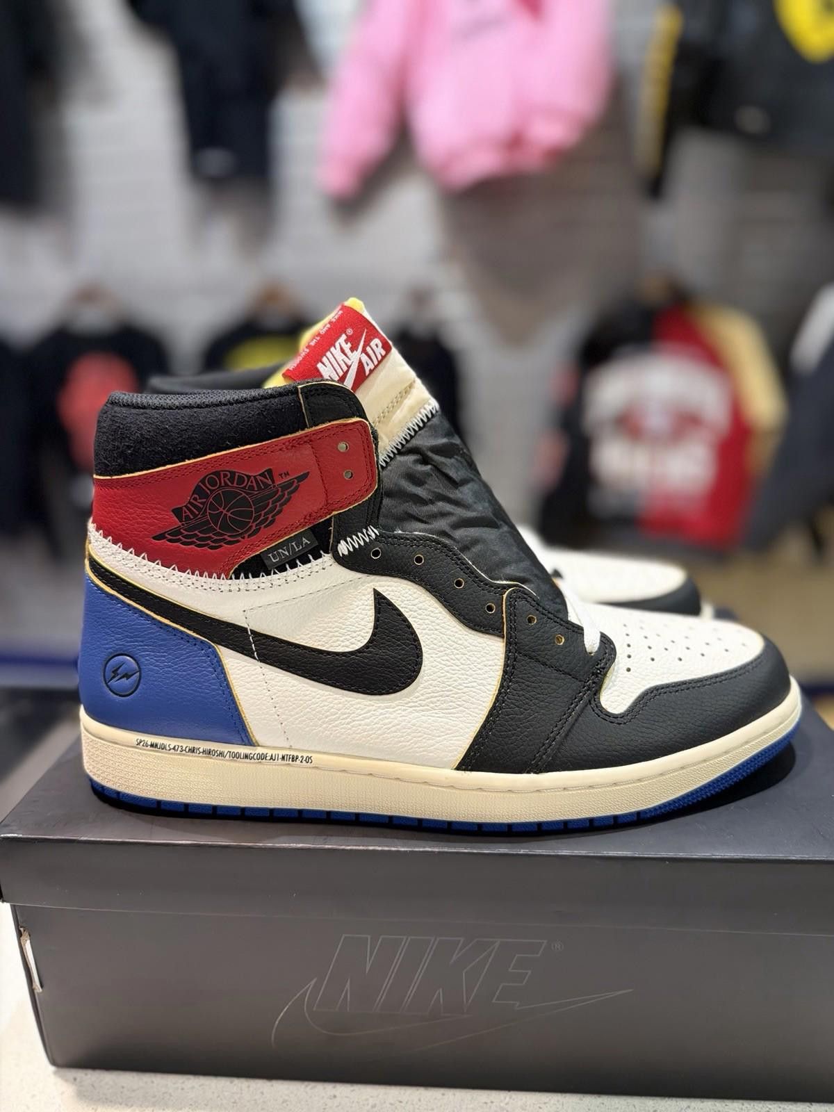 Jordan Brand Air Jordan 1 x Union x Fragment Black and Varsity Red (13) Size US 13 / EU 46 - 1 Thumbnail