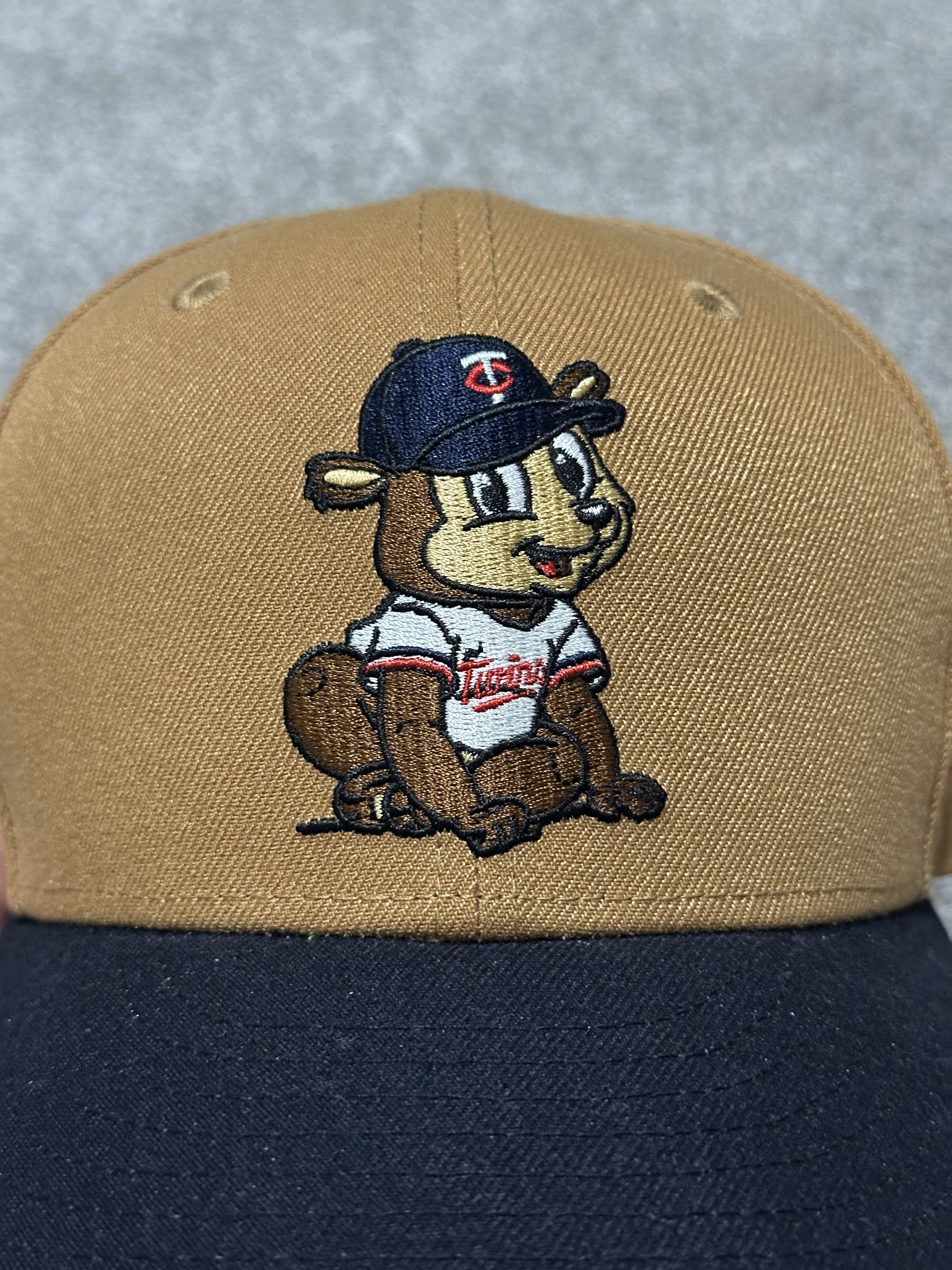 New Era Minnesota Twins Mascot Brown/Black Fitted – Size 7 1/4 Size ONE SIZE - 2 Thumbnail