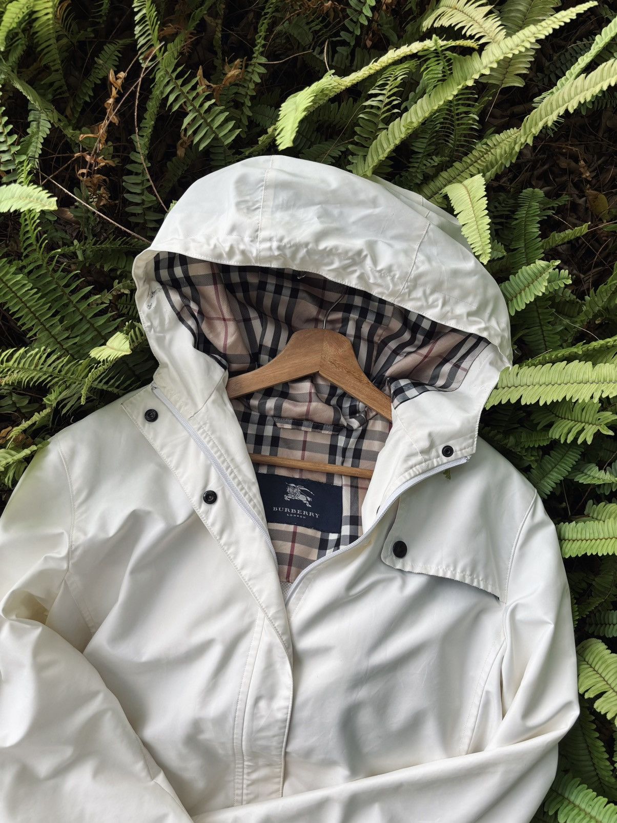 Burberry Burberry Windbreaker Jacket Size US M / EU 48-50 / 2 - 3 Thumbnail