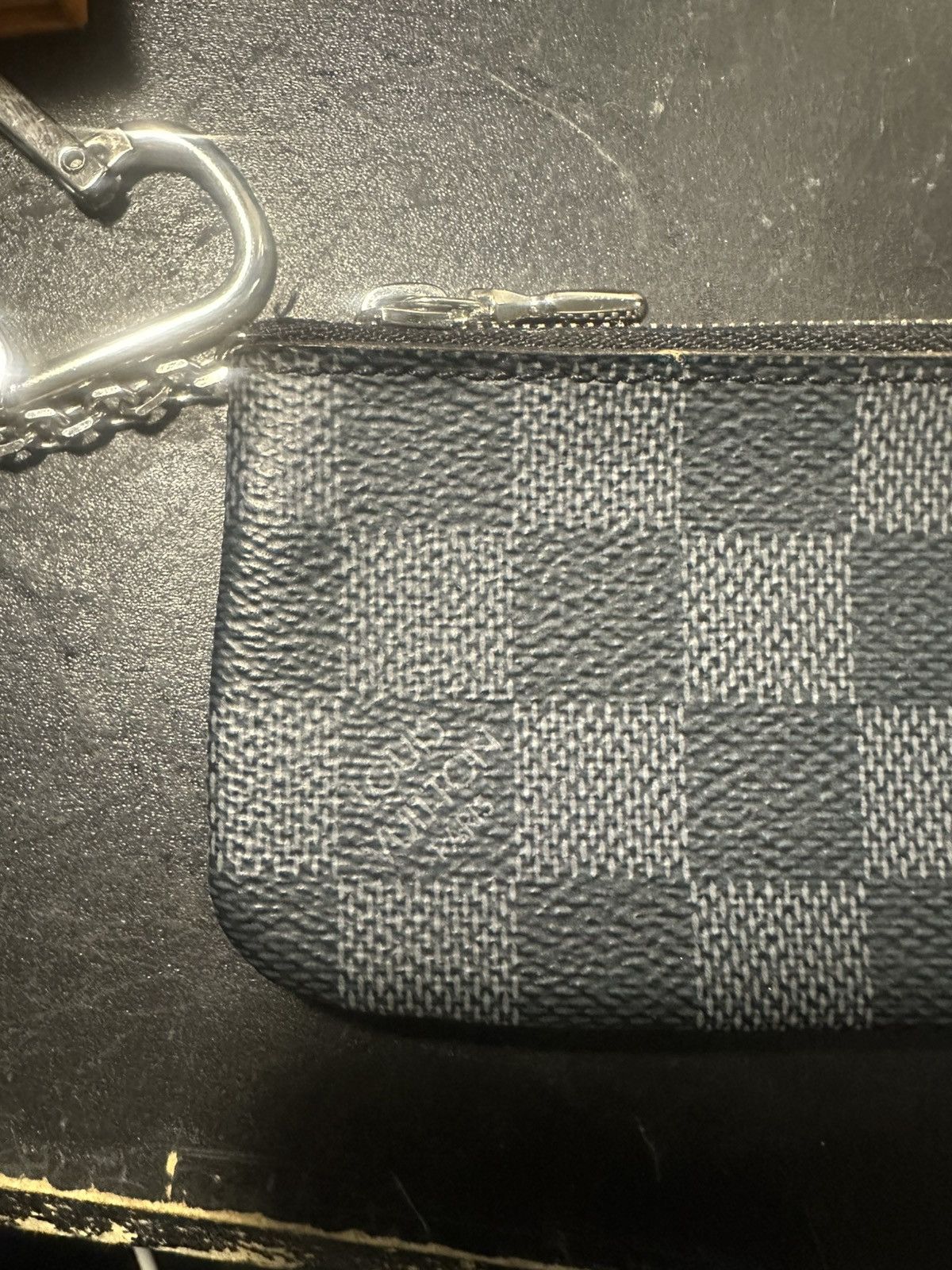 Louis Vuitton Louis Vuitton Keychain Wallet Size ONE SIZE - 8 Thumbnail