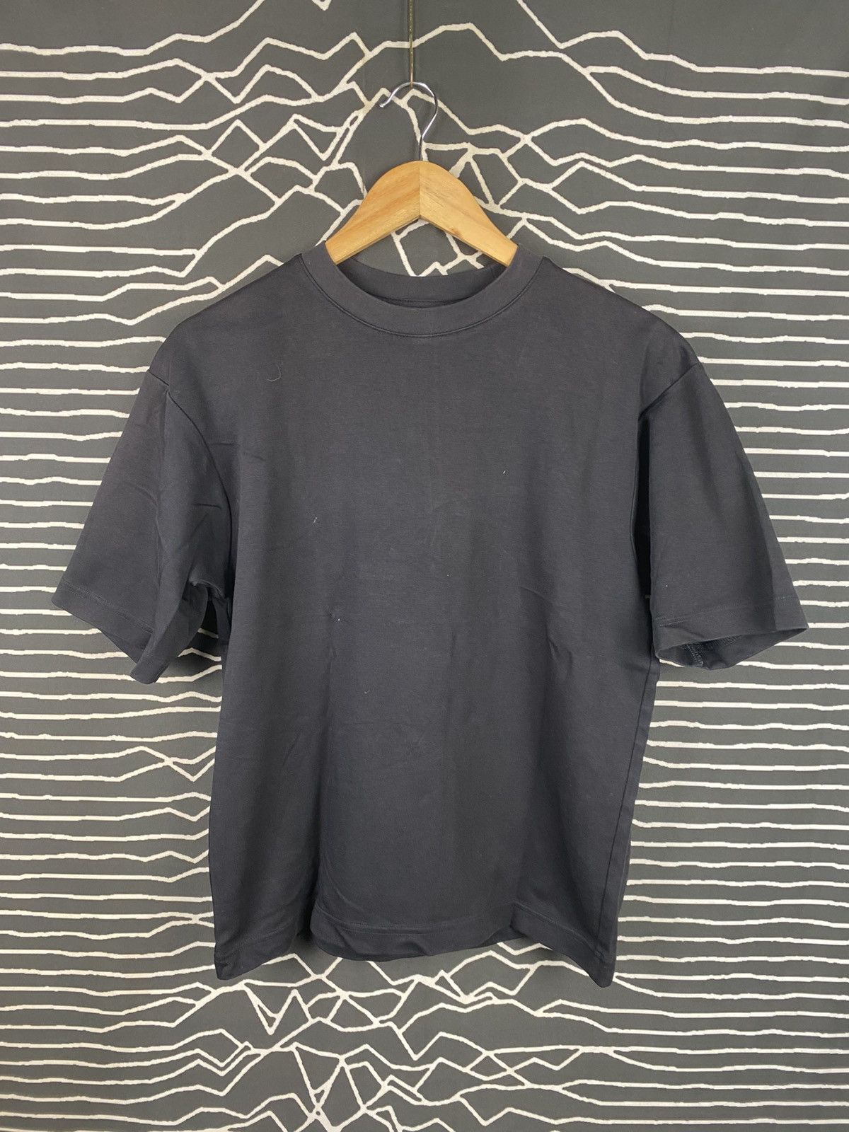 Uniqlo Uniqlo Alrism Black Tee Size US S / EU 44-46 / 1 - 1 Thumbnail