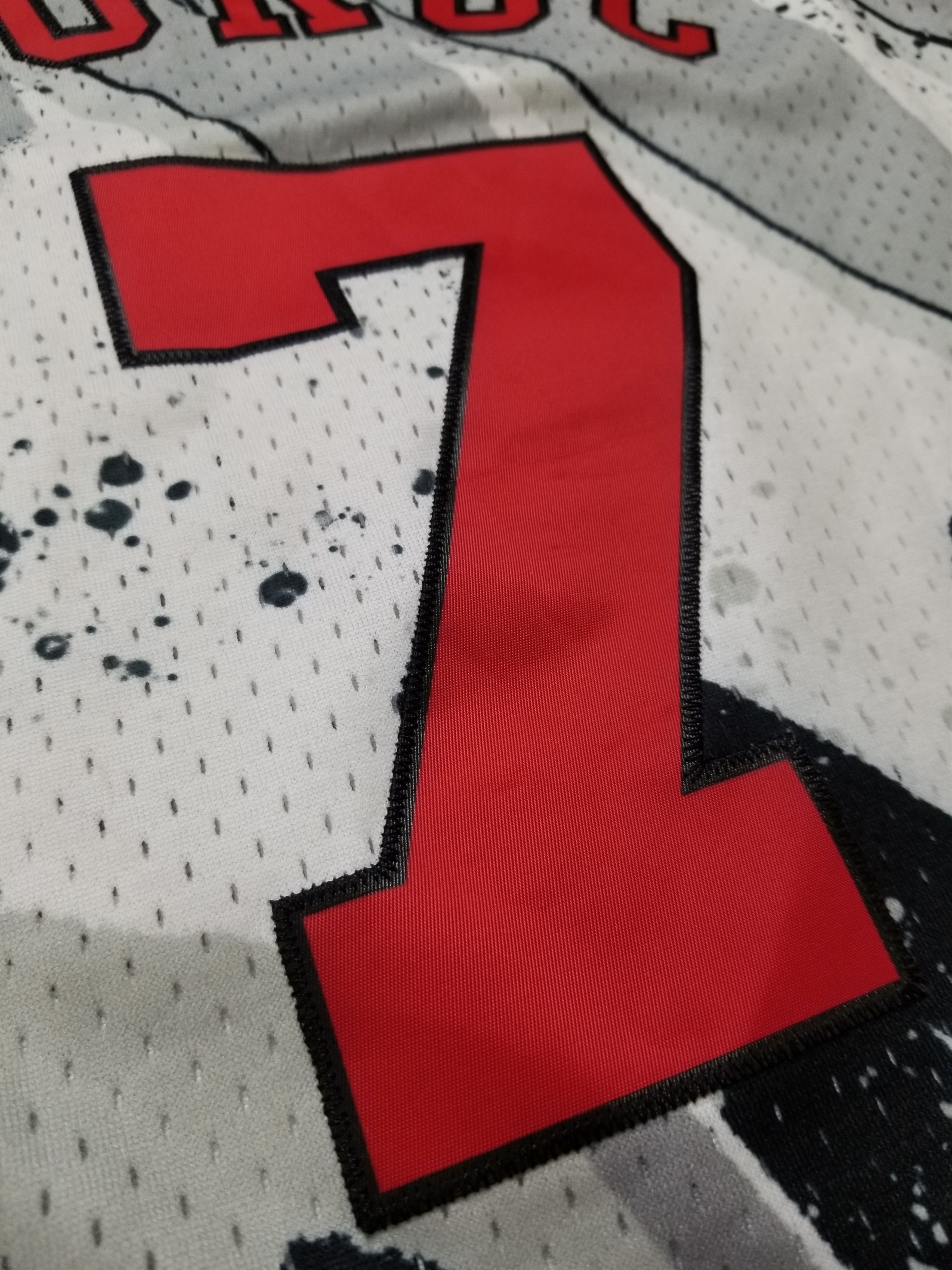 Mitchell & Ness Chicago Bulls 7 Toni Kukoc Hyper Hoops Swingman Jersey Size US S / EU 44-46 / 1 - 4 Thumbnail