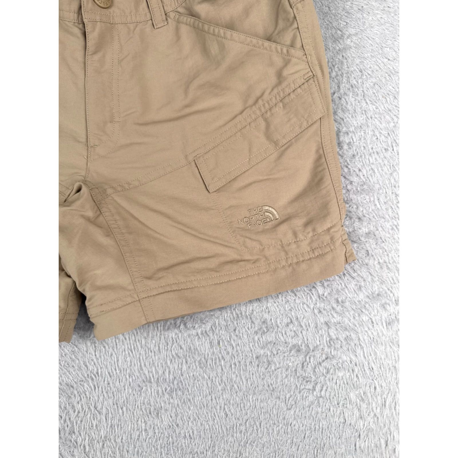 The North Face The North Face Womens Cargo Shorts 30 Beige Nylon Activewear Hiking Travel Casual Size 30" / US 8 / IT 44 - 2 Thumbnail