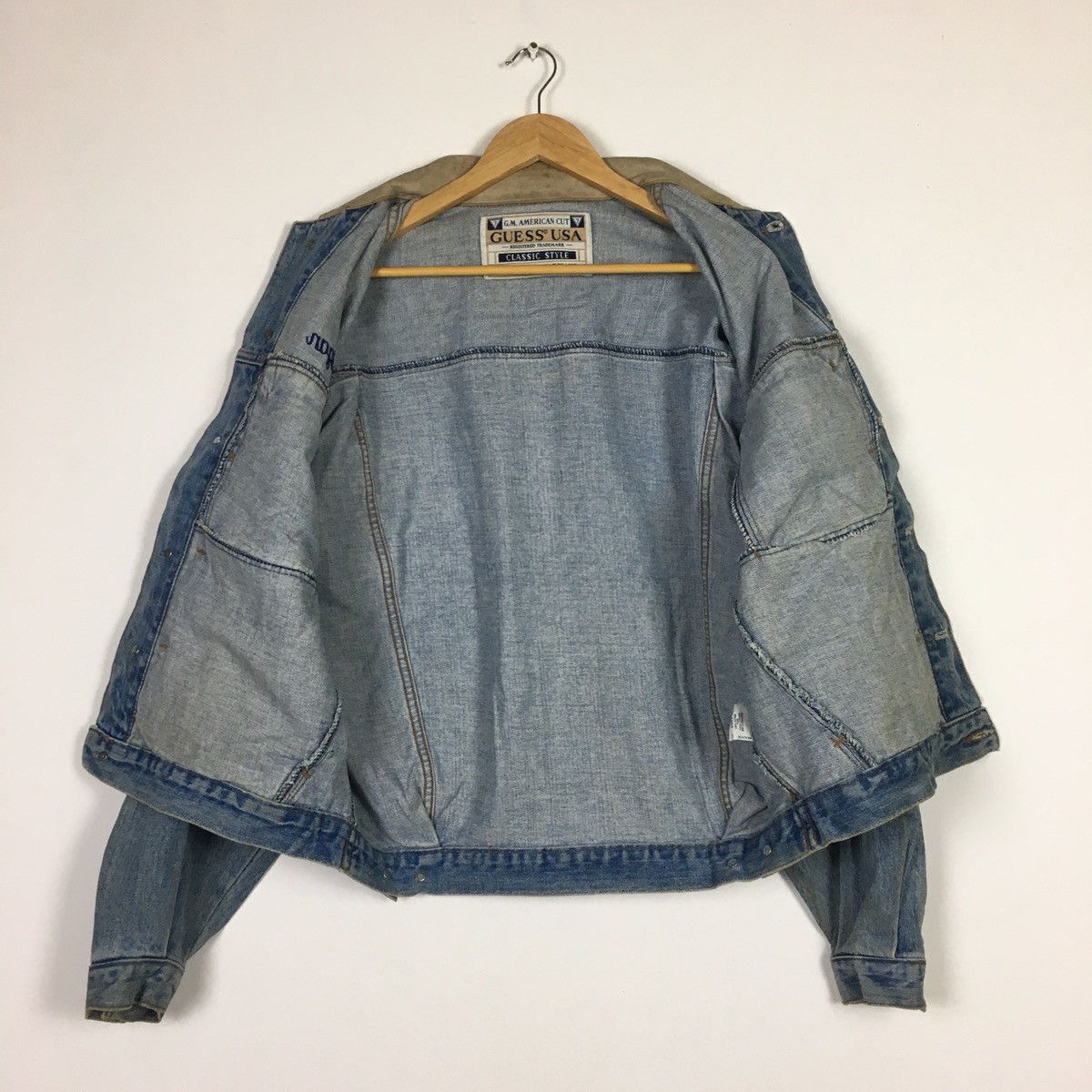 Guess Vintage Guess Classic Style Leather Collar Denim Jacket Size US L / EU 52-54 / 3 - 7 Thumbnail