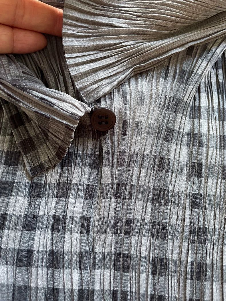 Issey Miyake issey miyake Black checked short-sleeved top 2505-Nextarrow Size M / US 6-8 / IT 42-44 - 2 Thumbnail