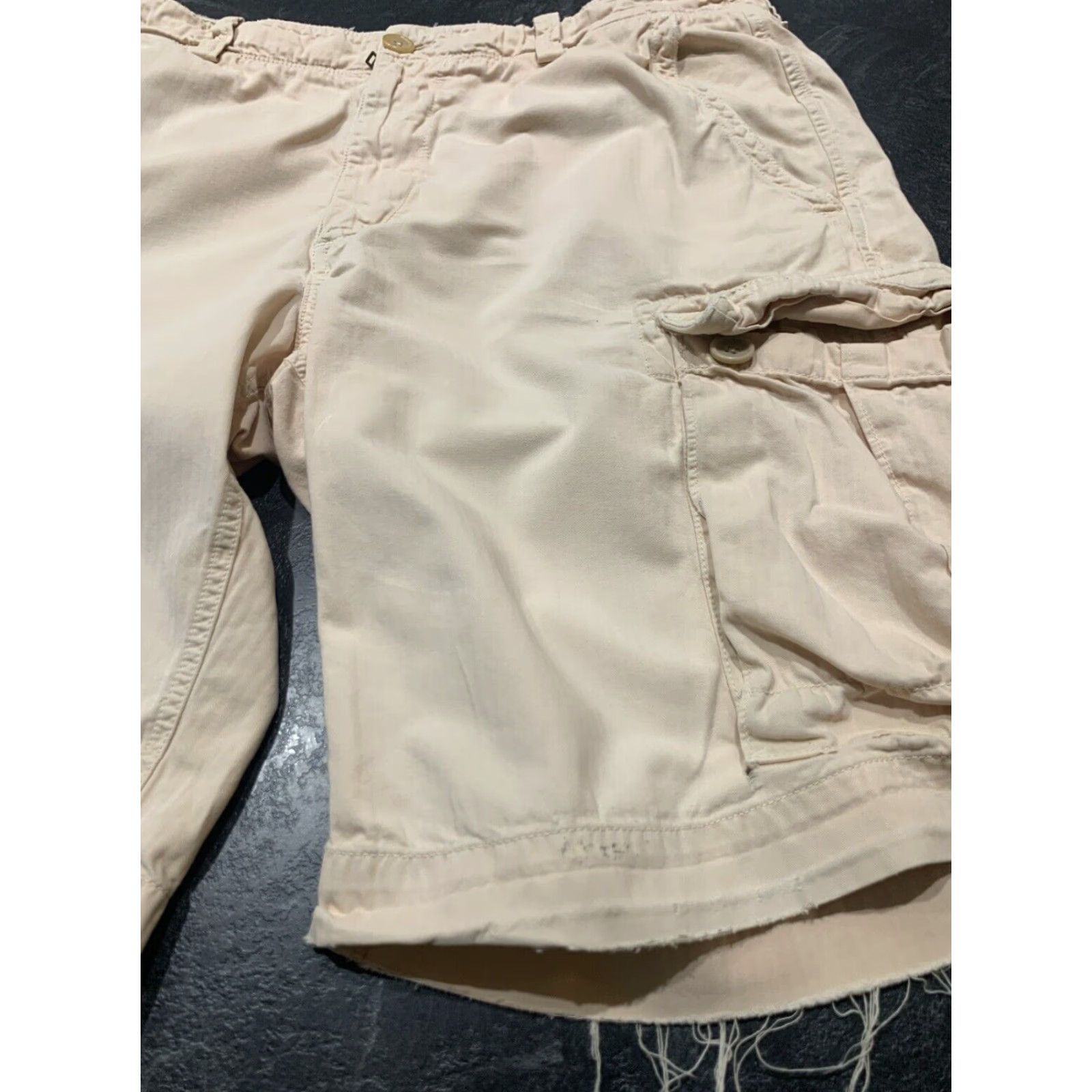 Banana Republic Banana Republic Cargo Shorts Mens 35 Beige Relaxed Fit Canvas Outdoor Casual Summer Size US 36 / EU 52 - 3 Thumbnail