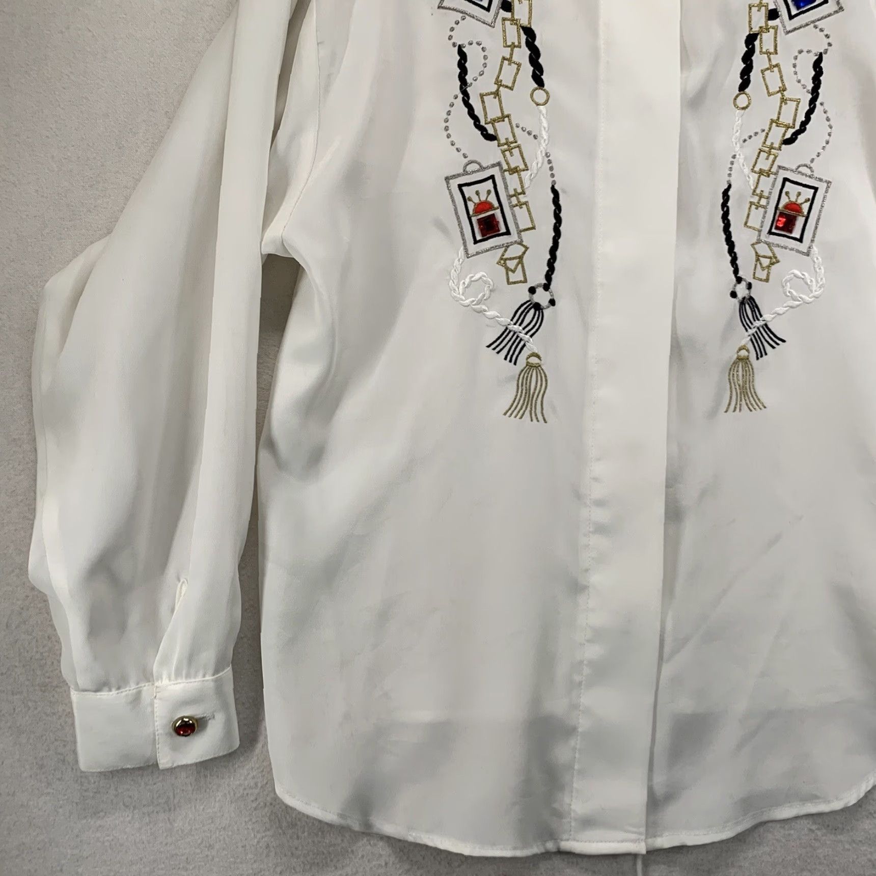 Vintage VINTAGE Che Studio Womens Blouse Shirt Dress Pintuck Front Embroidered Collar Long Sleeve White Size M / US 6-8 / IT 42-44 - 2 Thumbnail