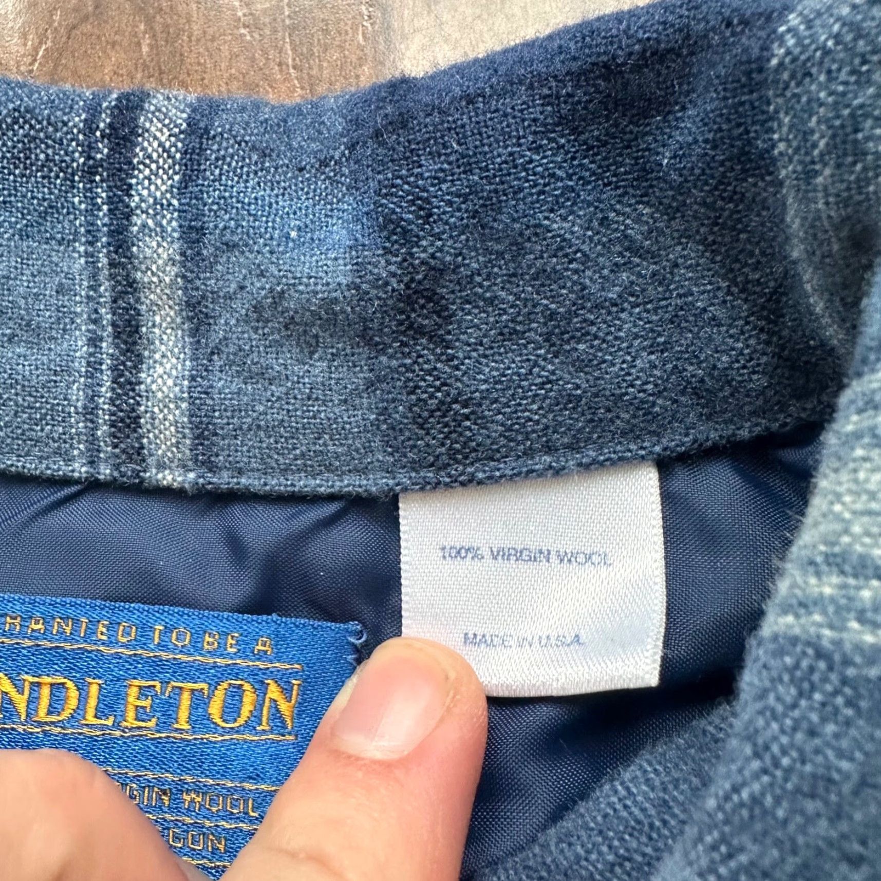 Pendleton VINTAGE Pendleton Board Shirt Mens M Blue Virgin Wool Flannel Button-Up Plaid All Seasons Outdoor Retro Size US M / EU 48-50 / 2 - 5 Thumbnail