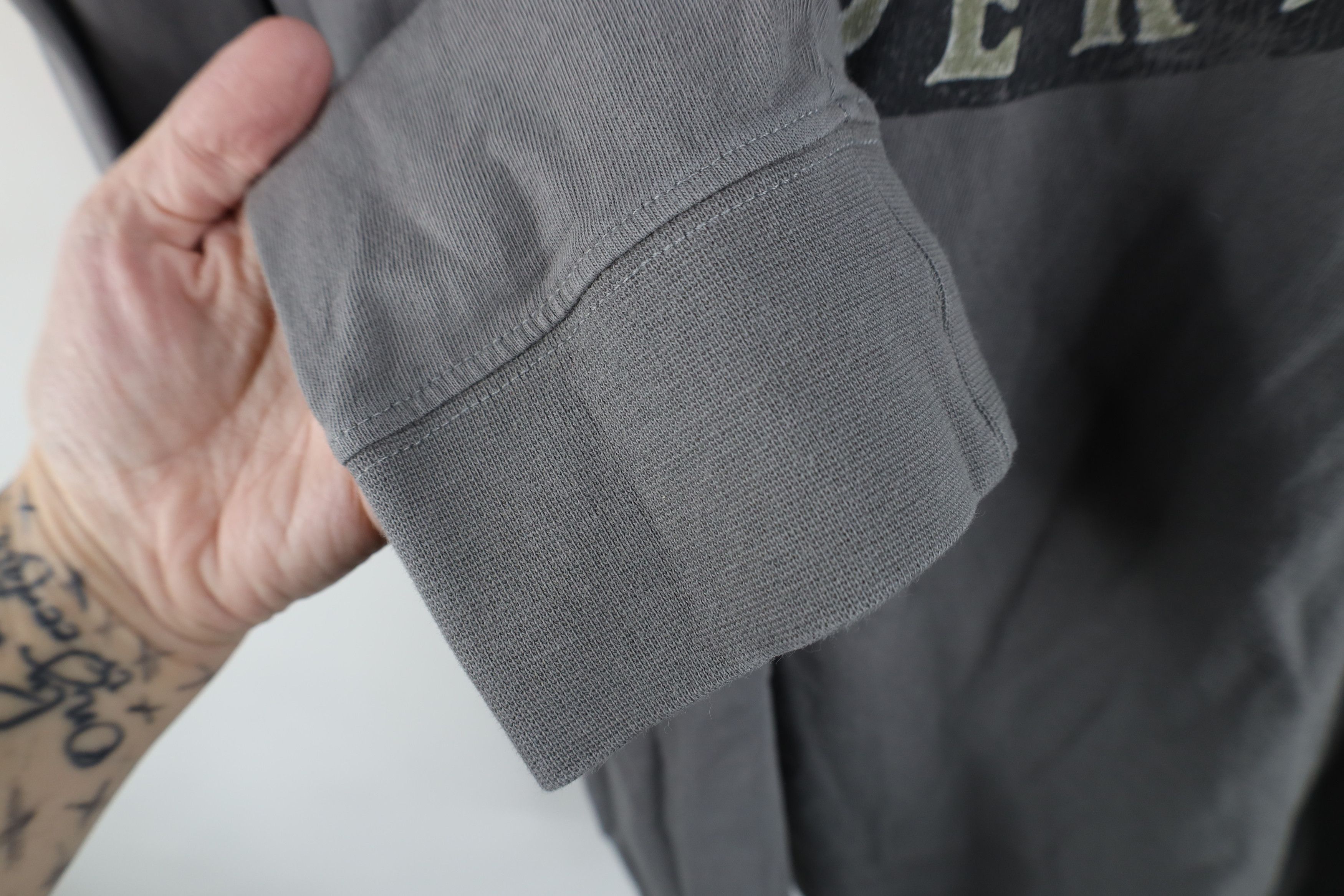 Life is Good Life Is Good Spell Out Winter Wanderland Long Sleeve T-Shirt Size US L / EU 52-54 / 3 - 8 Thumbnail