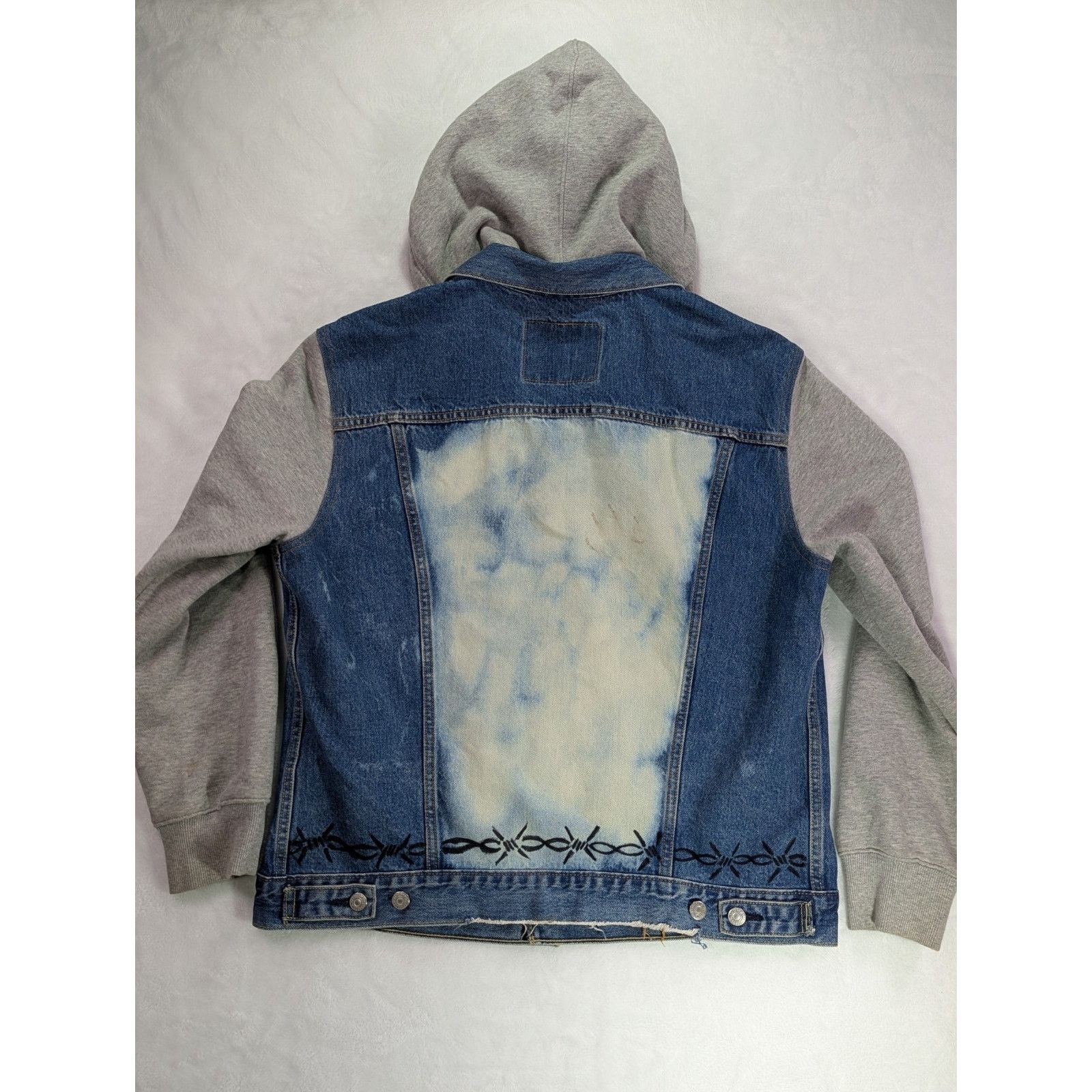 Levi's Custom Levi’s Barbed Wire Bleached Hooded Trucker Jacket L Size US L / EU 52-54 / 3 - 9 Thumbnail