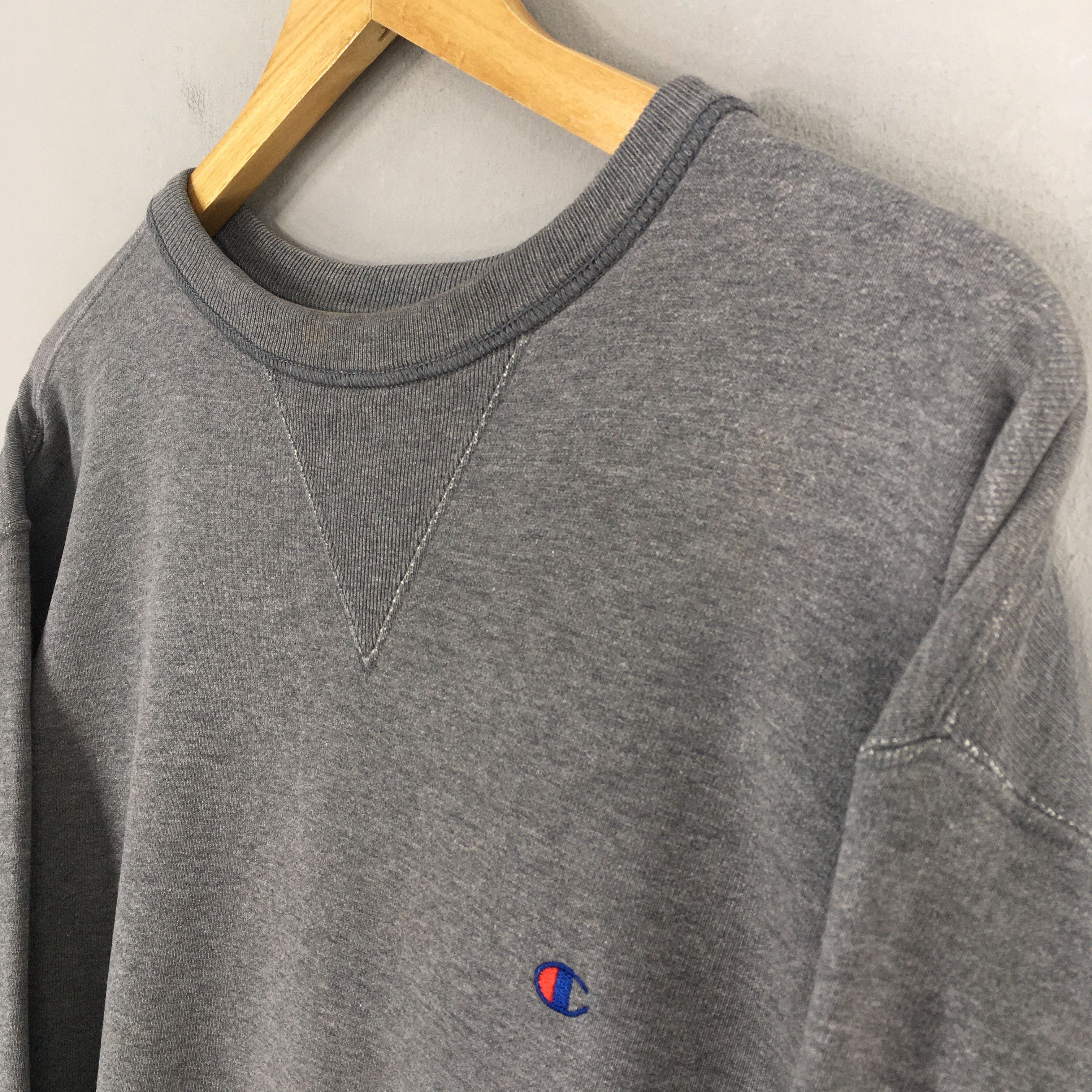 Champion × Vintage Vintage Champion Script Logo Gray Sweatshirt Large Size US L / EU 52-54 / 3 - 3 Thumbnail