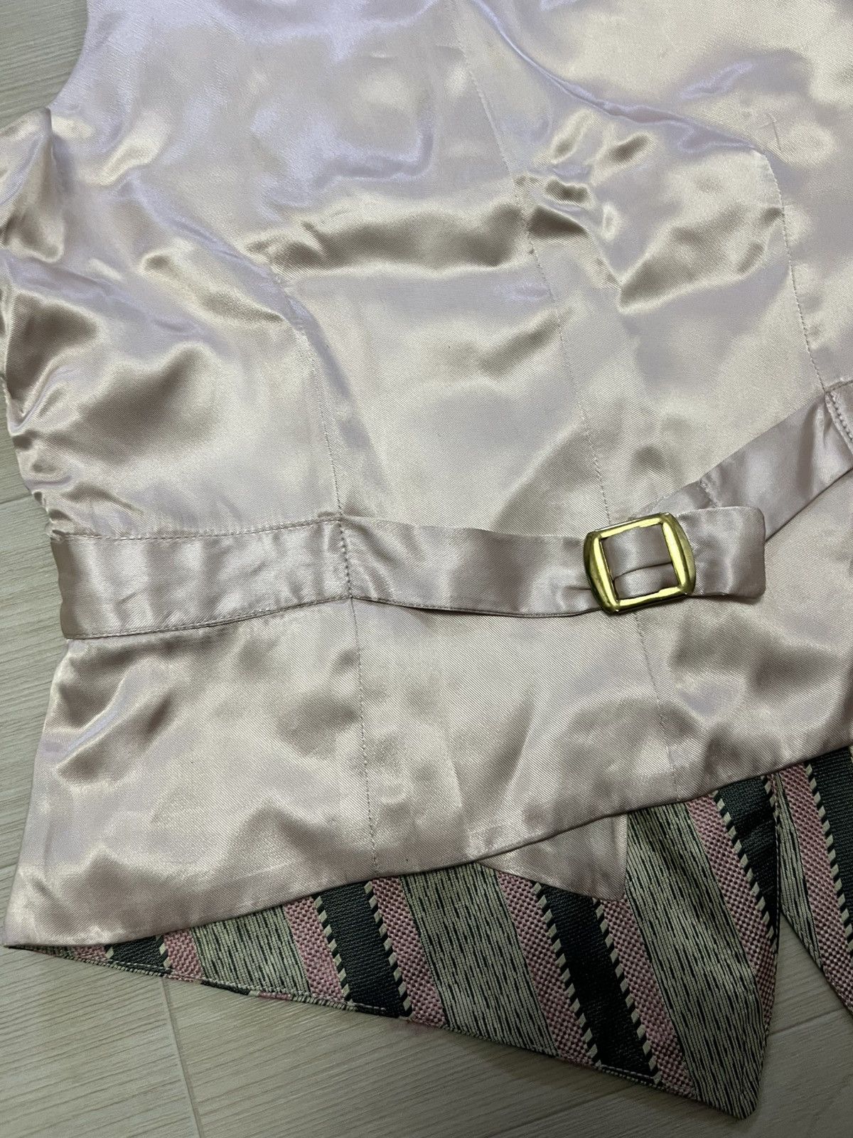 Vivienne Westwood Gold Label 90s Vintage 6 buttons silk waist coat vest jacket Size M / US 6-8 / IT 42-44 - 7 Thumbnail
