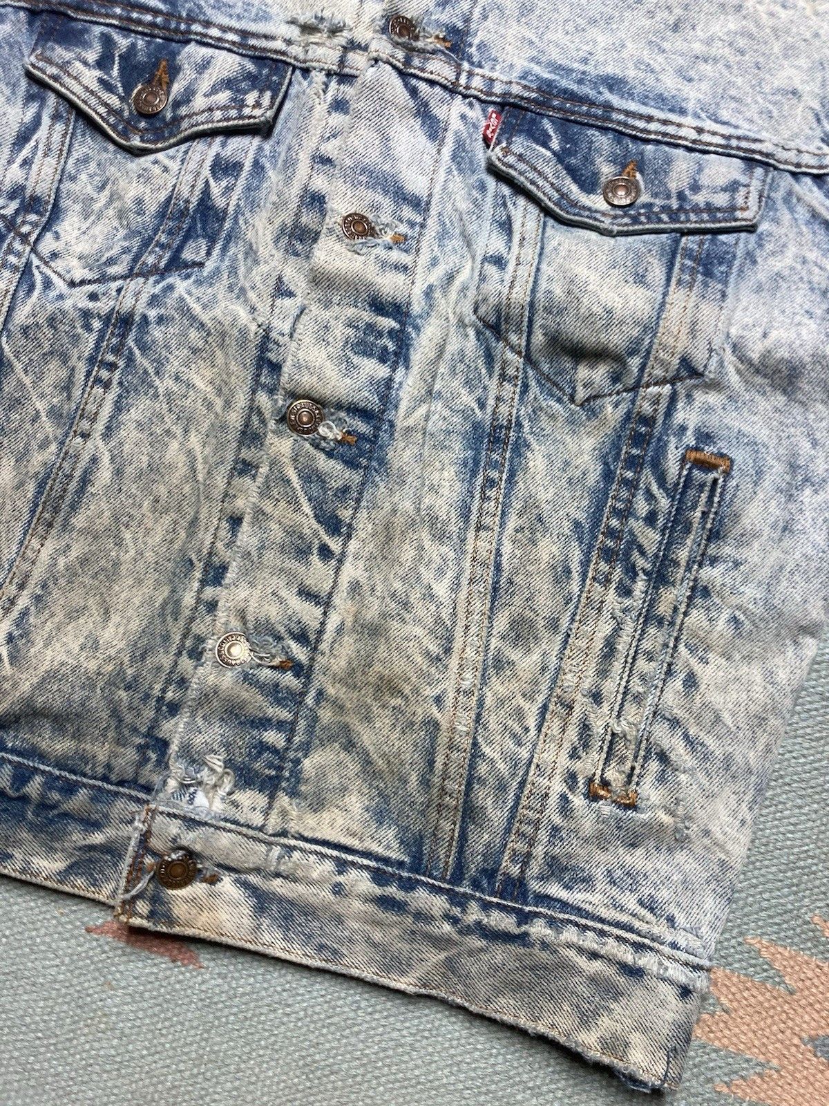 Levi's × Vintage 70s Levi’s denim jacket 70507 0219 acid wash distress small Size US S / EU 44-46 / 1 - 6 Thumbnail