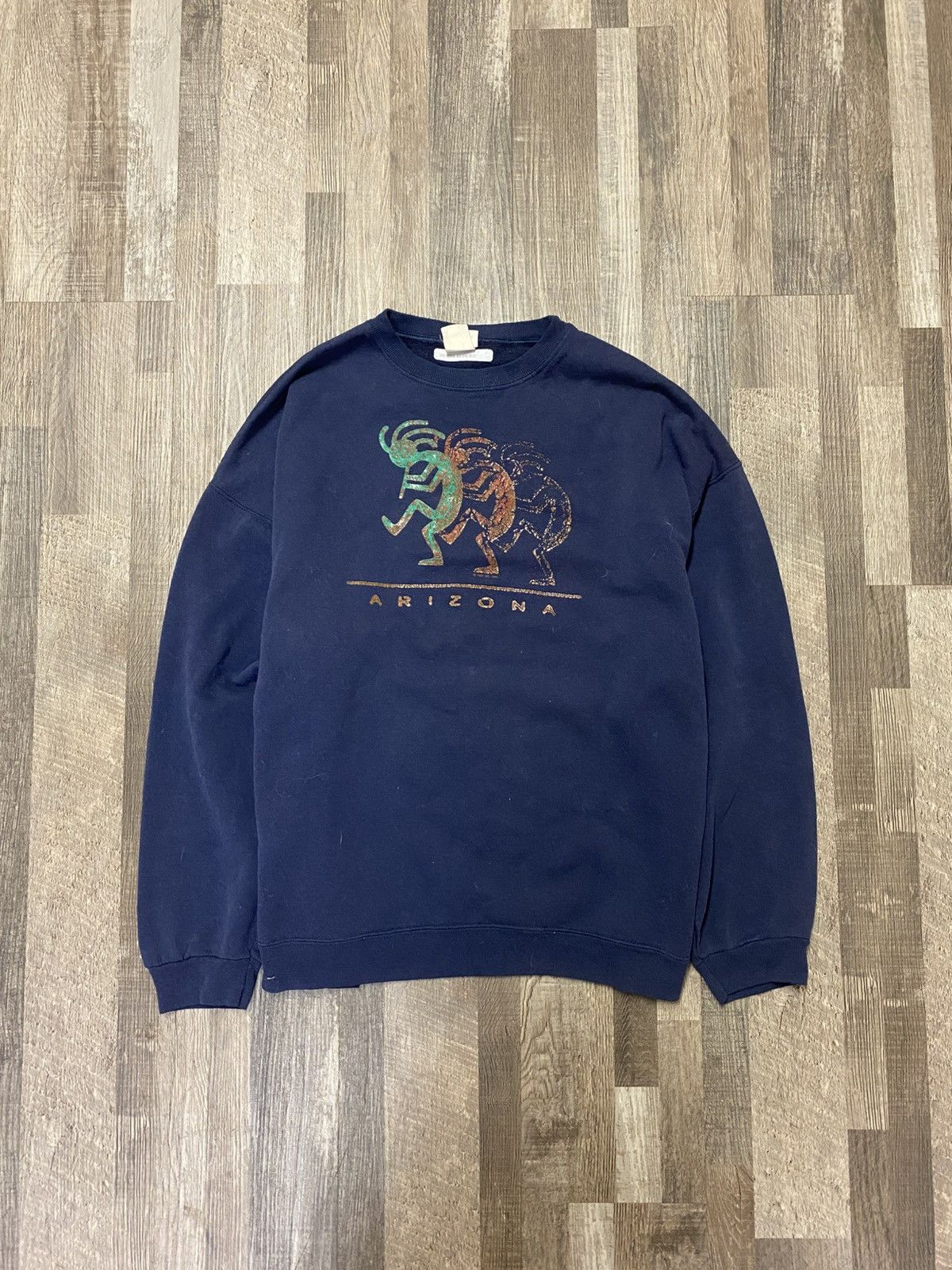 Vintage 90’s 1997 Arizona Aztec Crewneck Sweatshirt Boxy Sun Faded Size US XL / EU 56 / 4 - 1 Thumbnail
