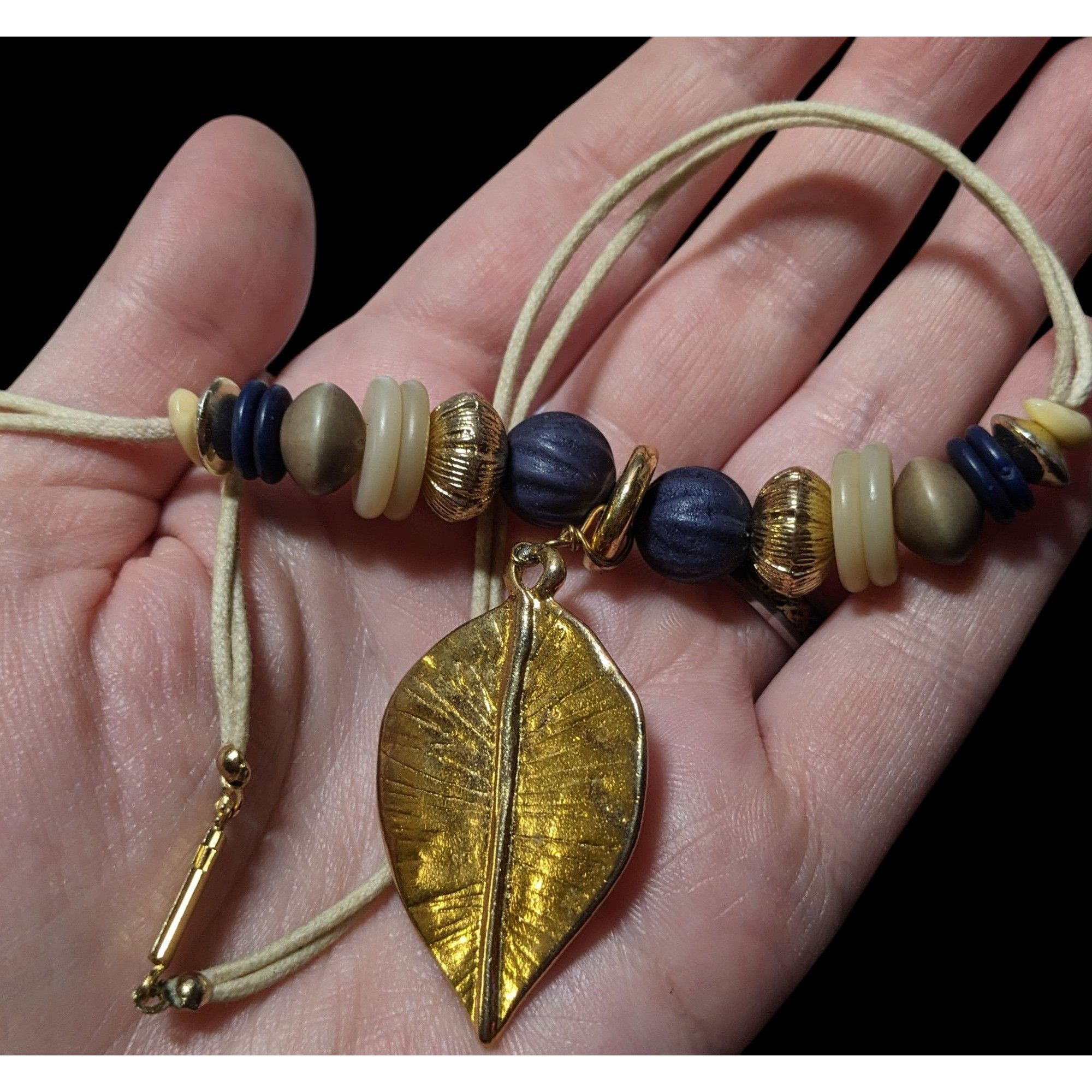 Other Hippie Bohemian Gold Tone Leaf Pendant Beaded Nature Inspire Size ONE SIZE - 3 Thumbnail